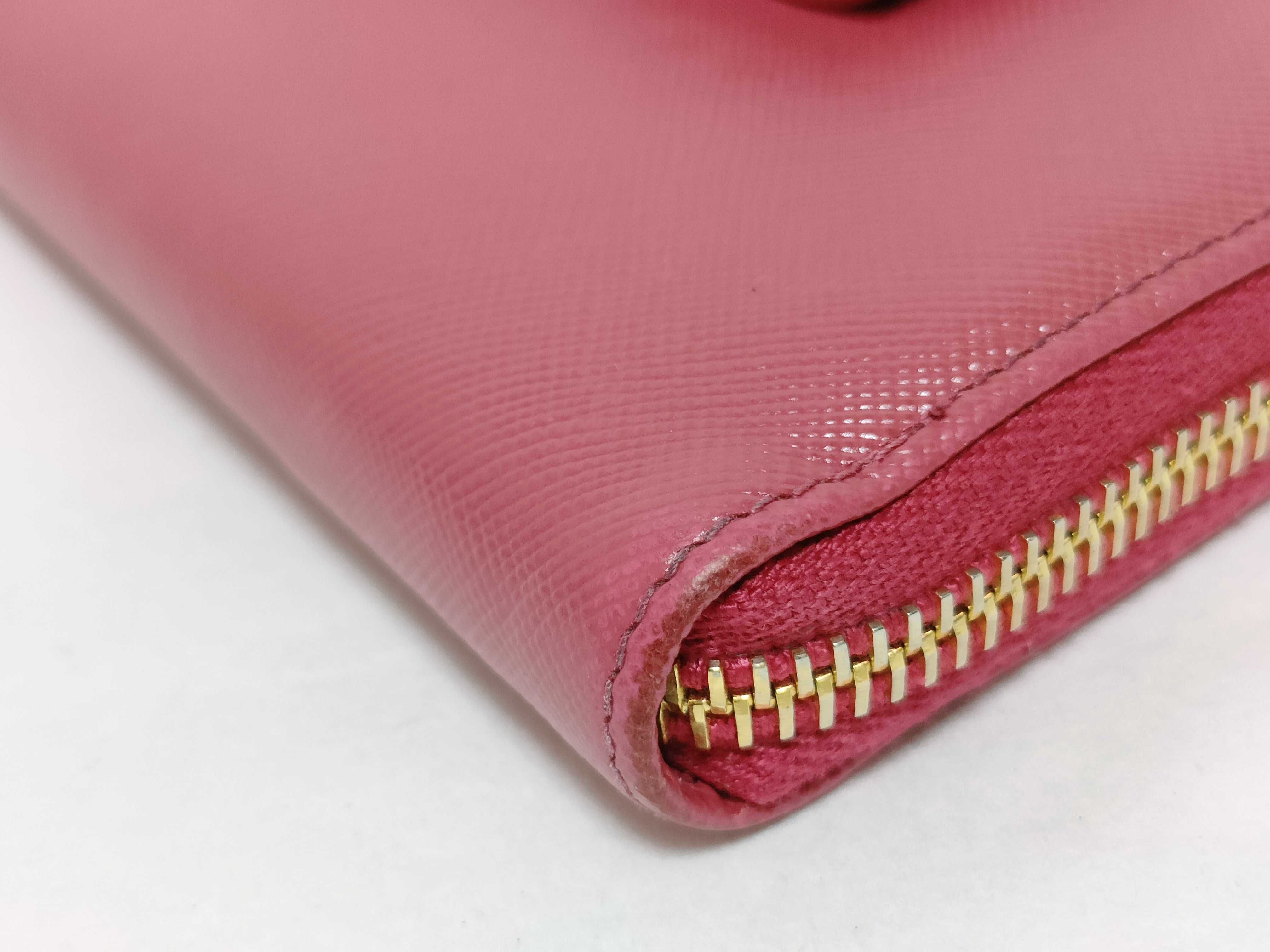 wallet — view 4