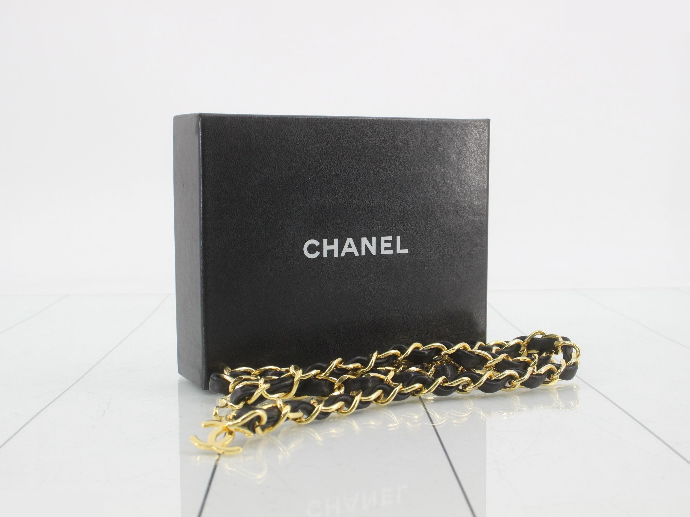 Mini Matelassé waist pouch with chain belt — view 5