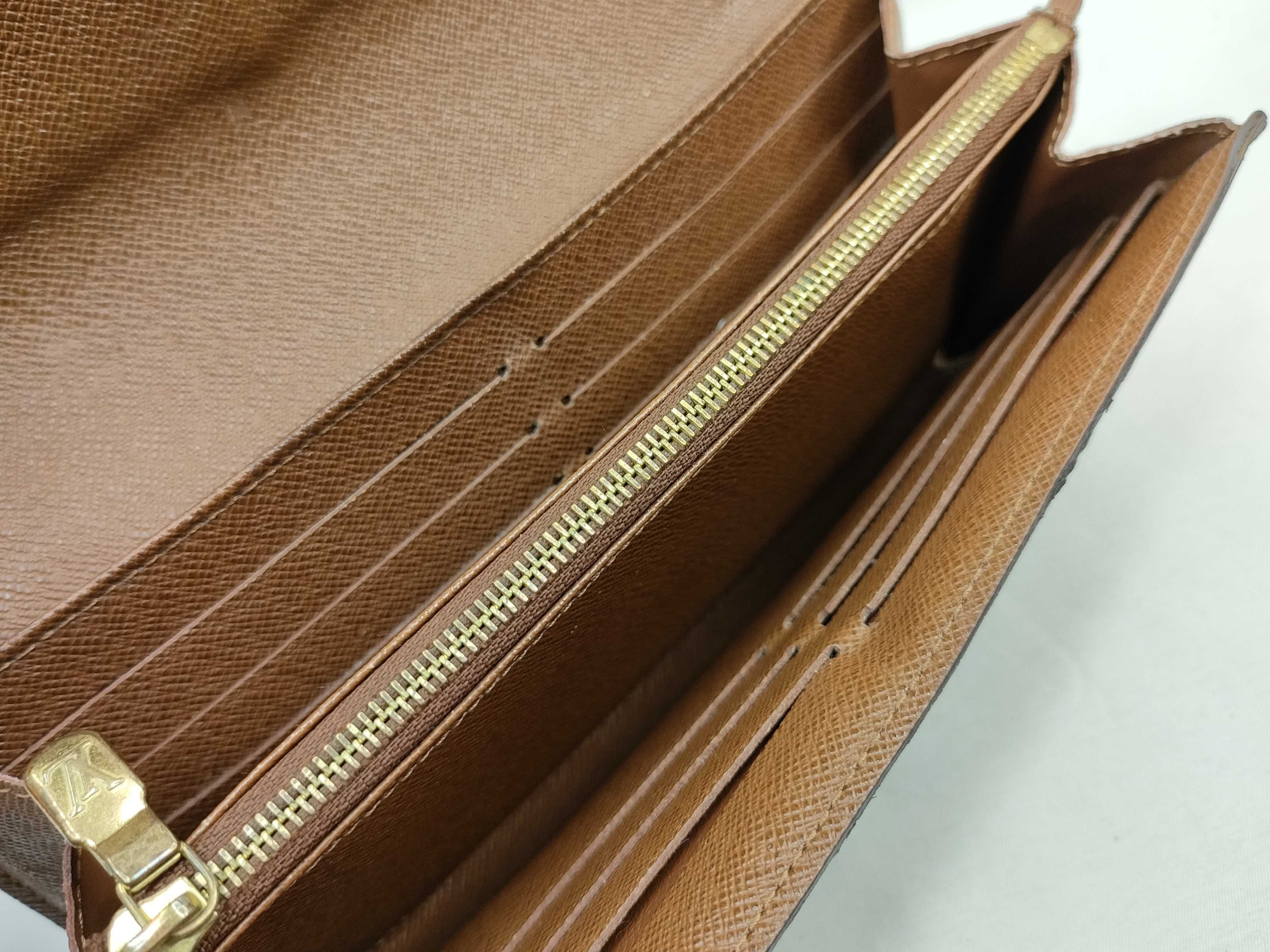Monogram Louis Vuitton Monogram Portefeuille Sarah Wallet — view 8