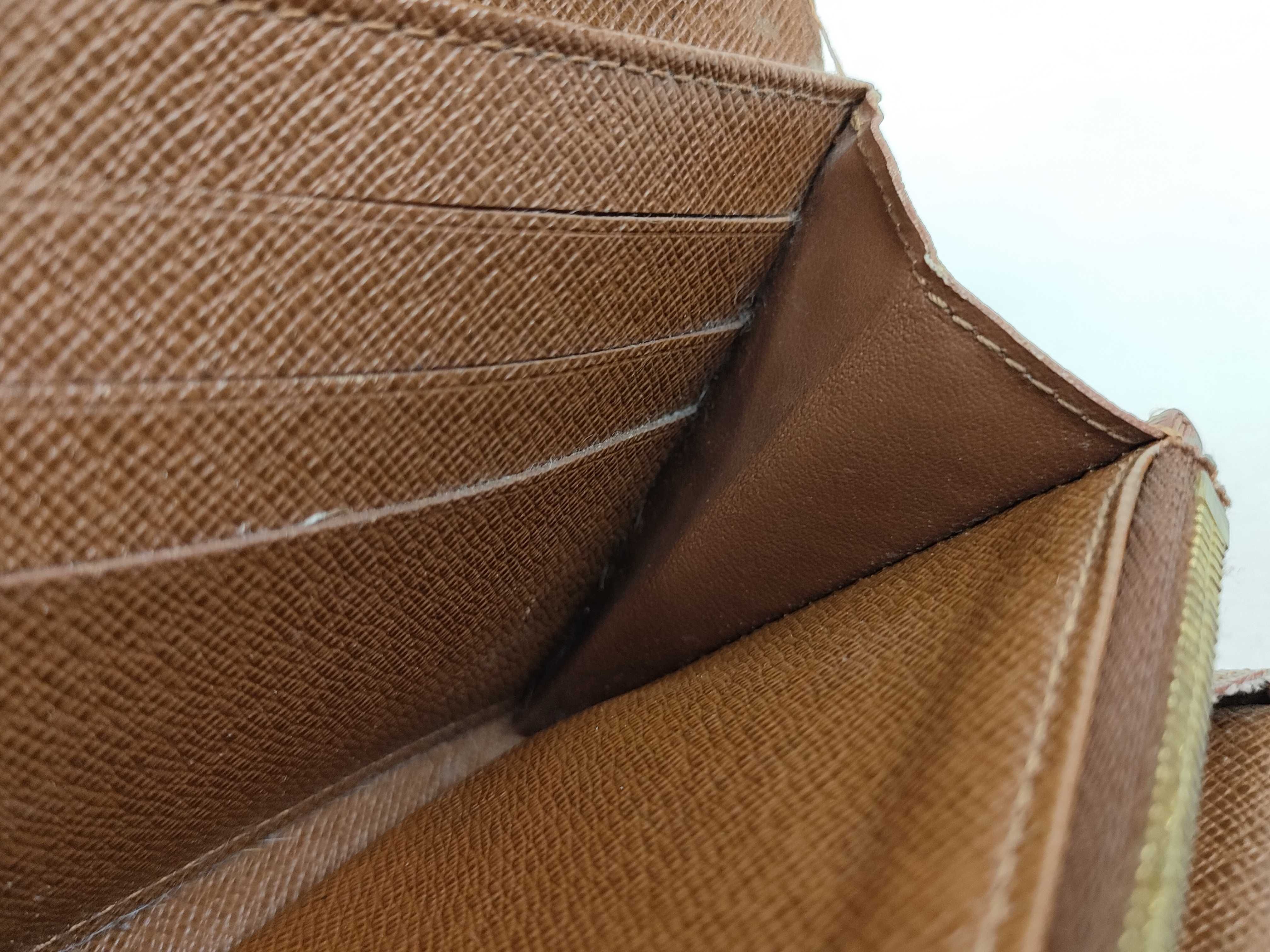 Monogram Louis Vuitton Monogram Portefeuille Sarah Wallet — view 9