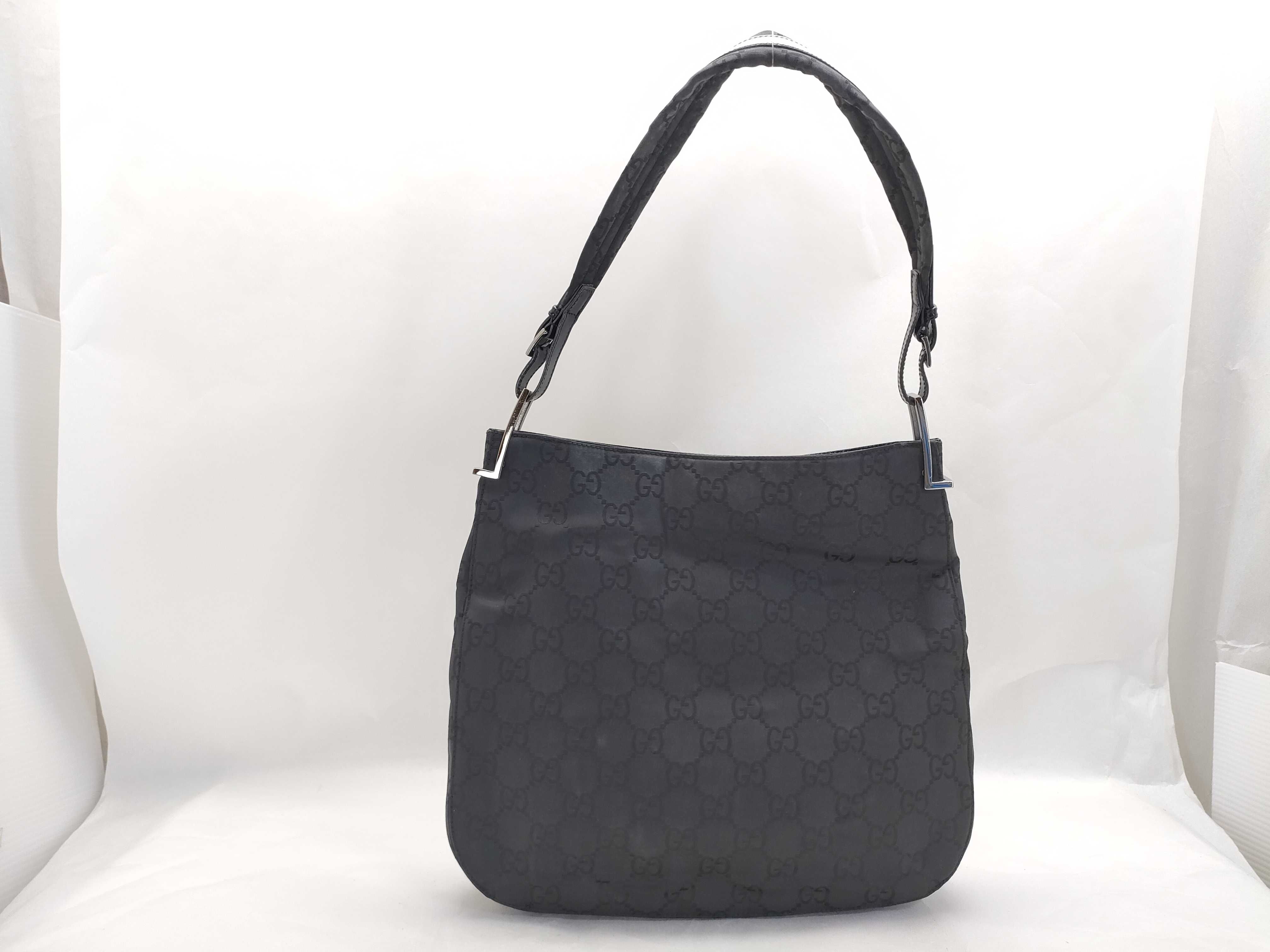 GG Shoulder Bag, Black