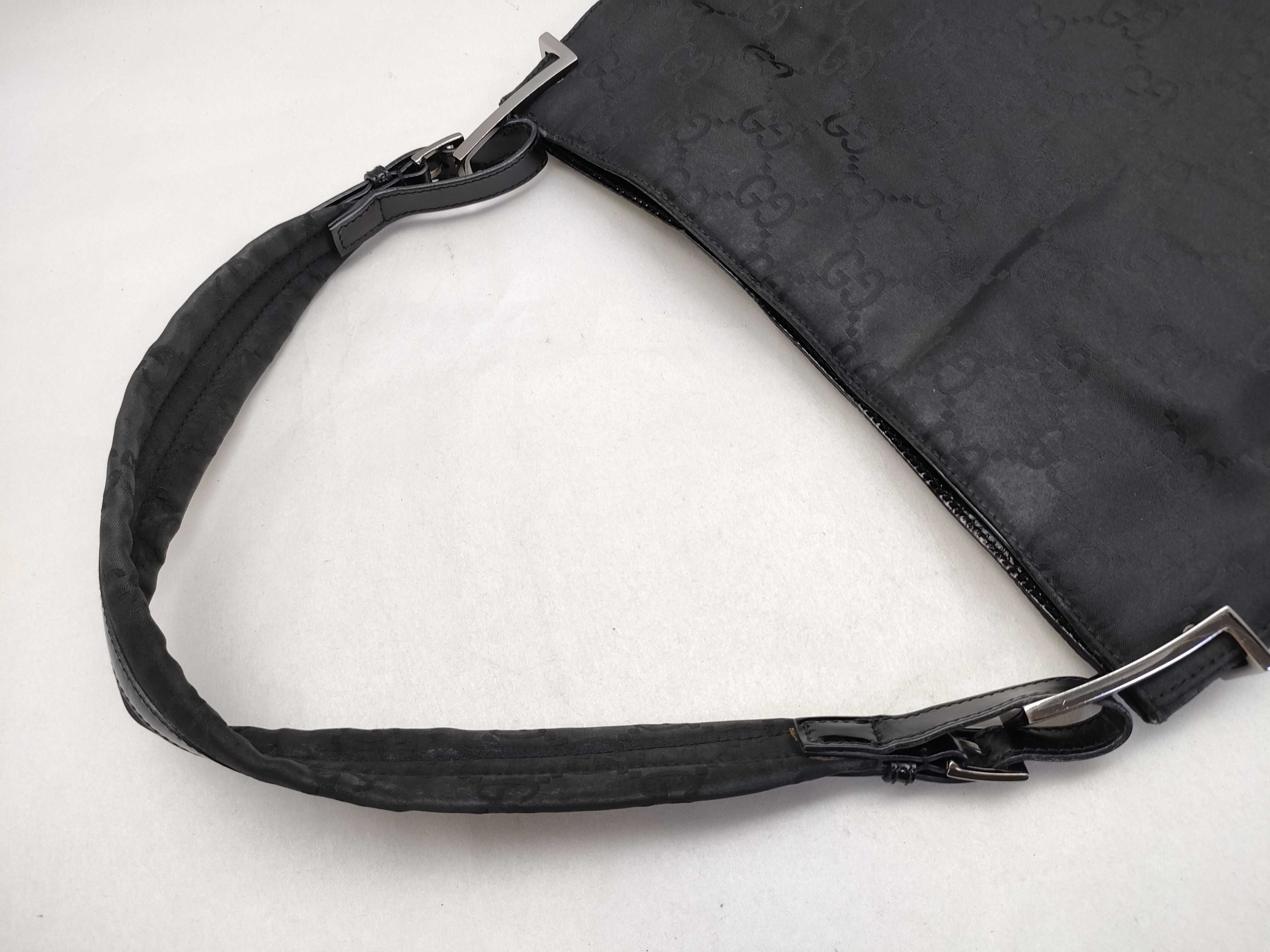 GG Shoulder Bag, Black — view 3