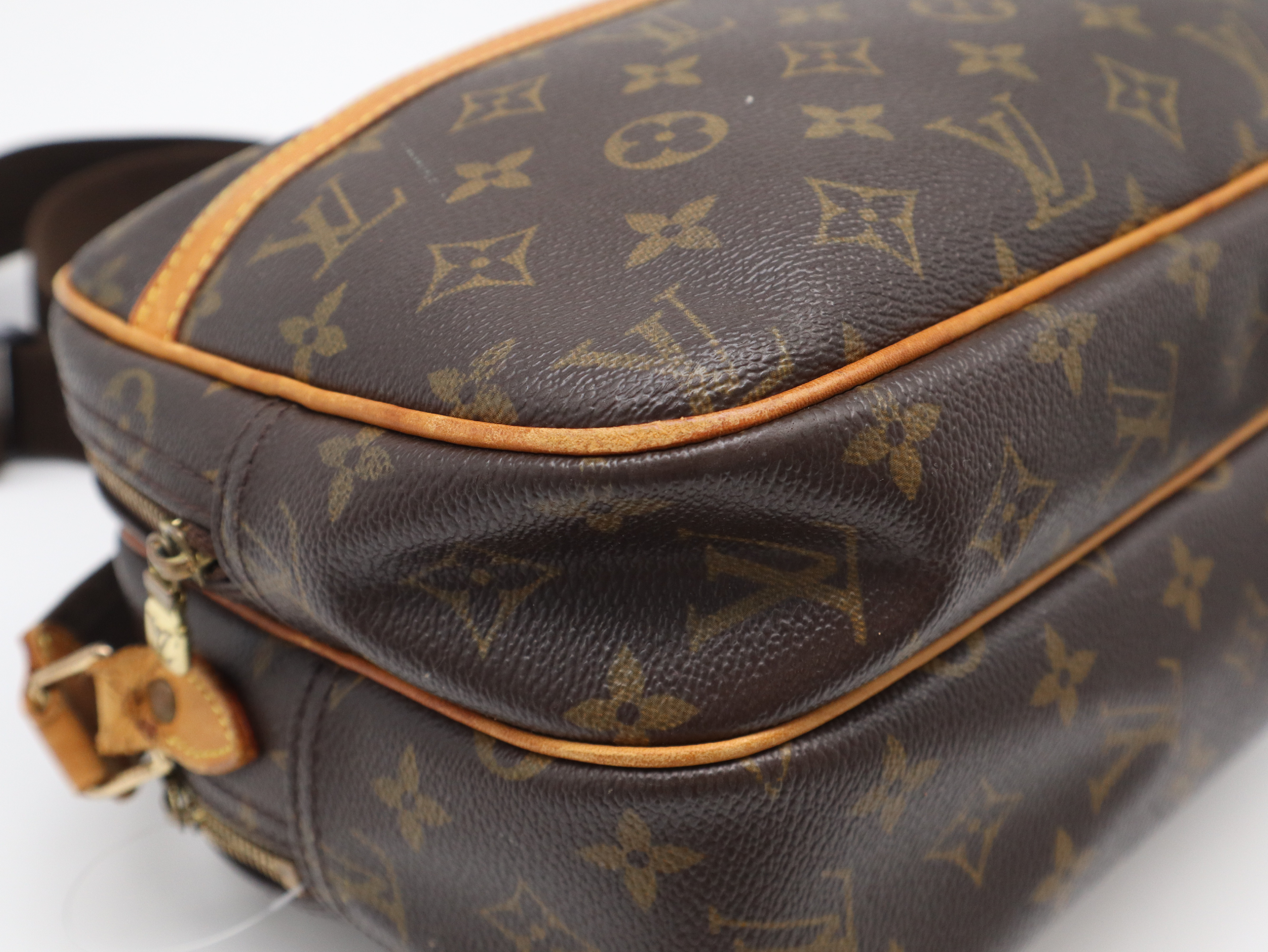 M45254 Monogram Reporter PM Shoulder Bag — view 9