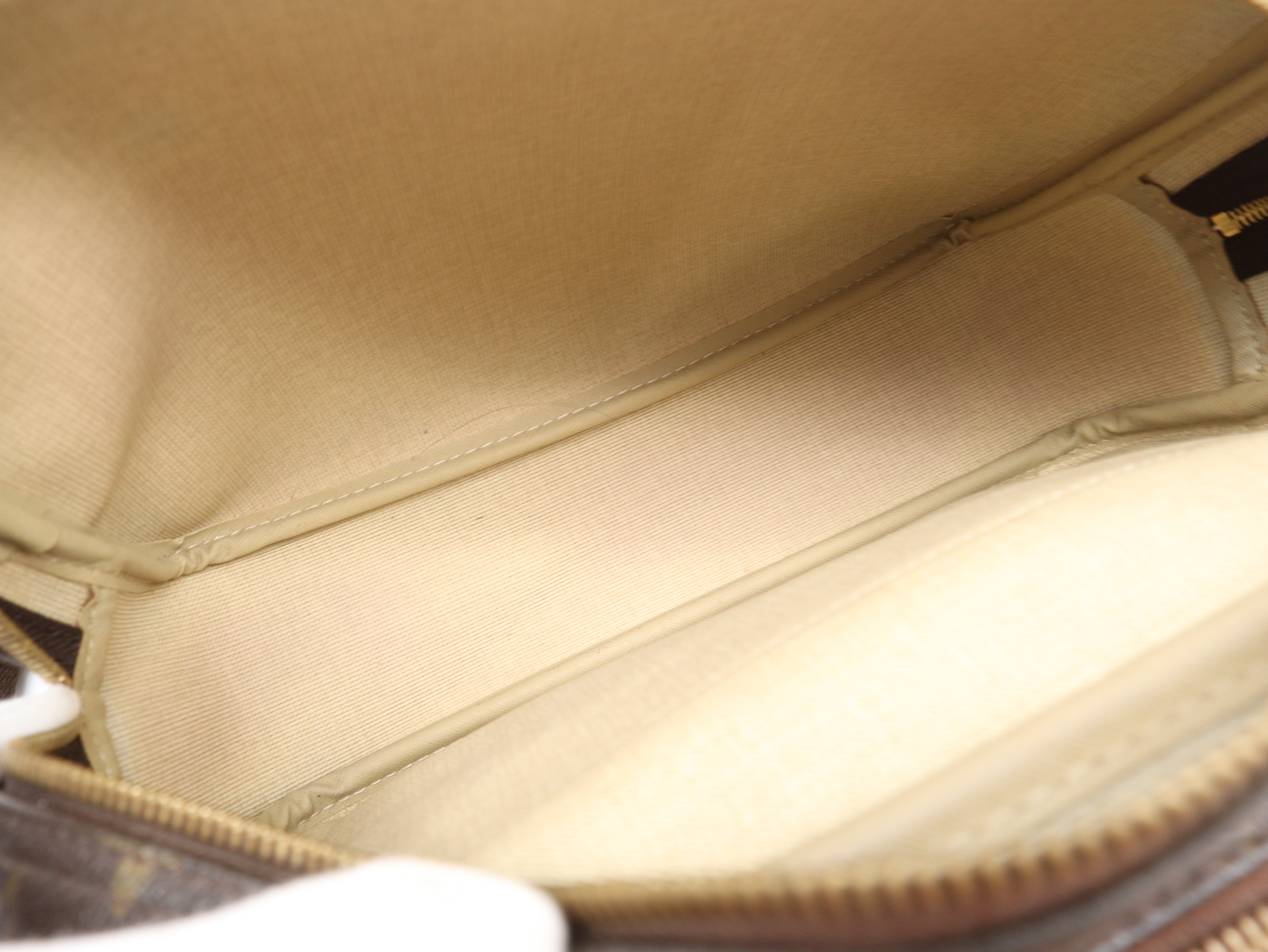 M45254 Monogram Reporter PM Shoulder Bag — view 10
