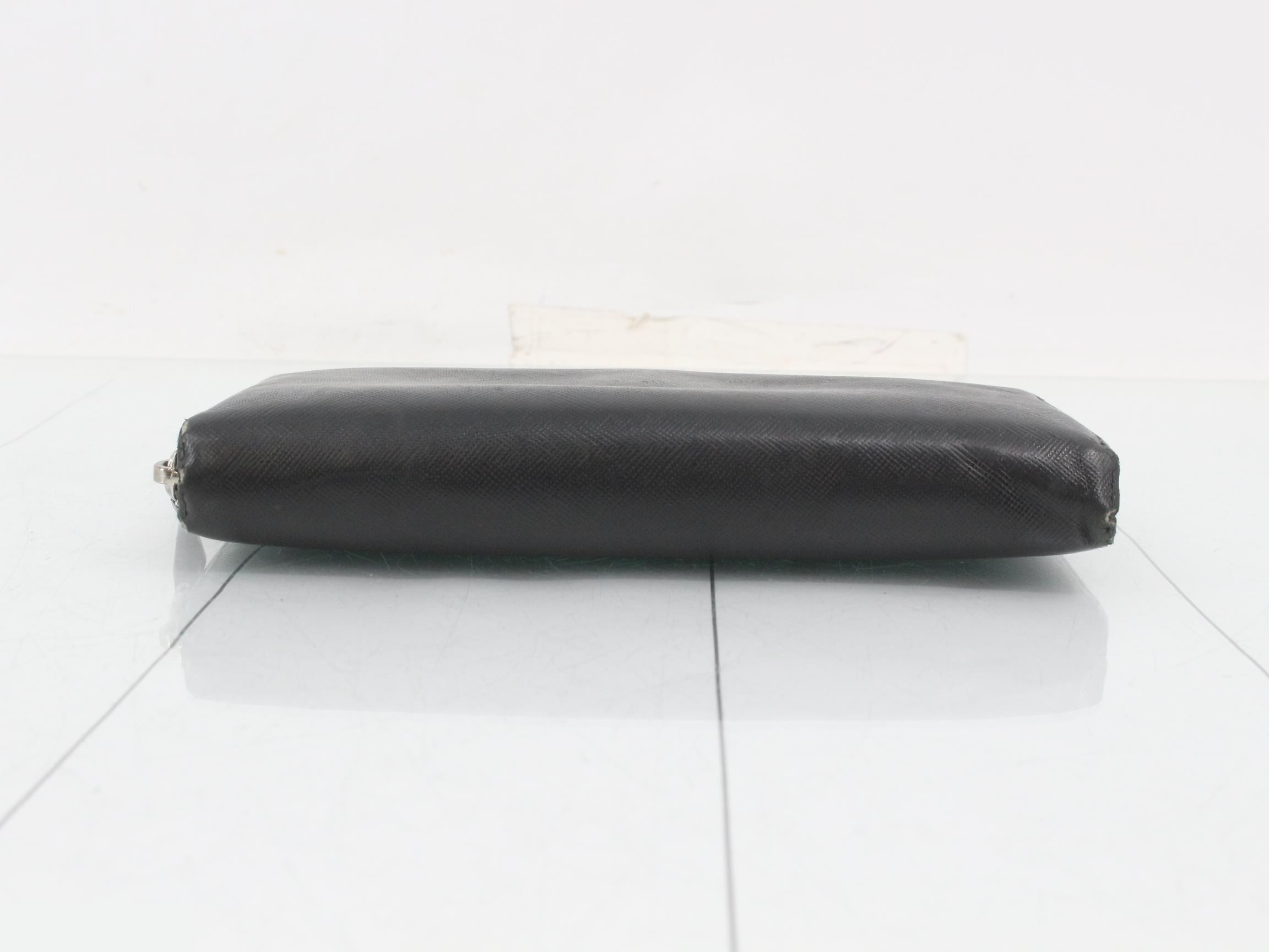 Saffiano Round Zip — view 3