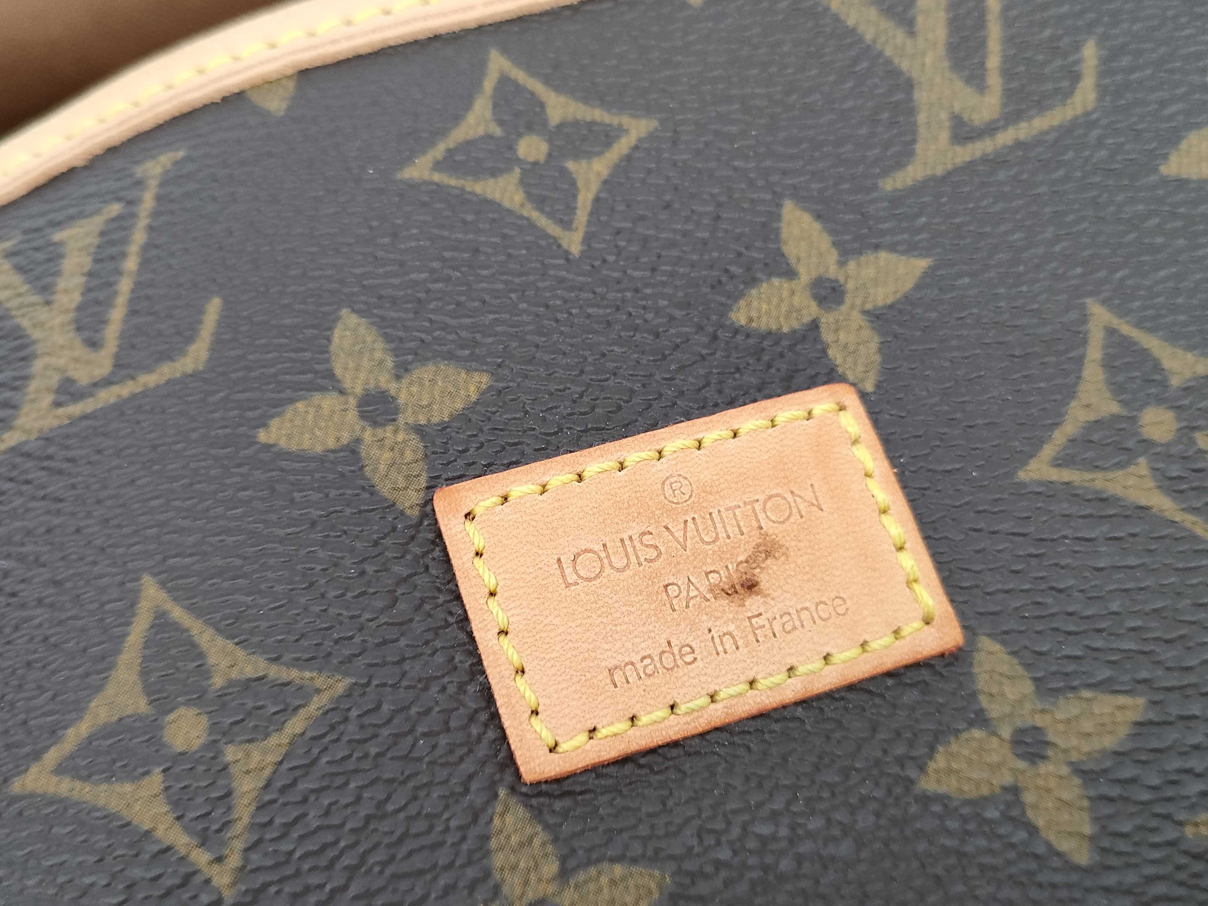 Monogram M42256 Saumur 30 Shoulder Bag — view 11
