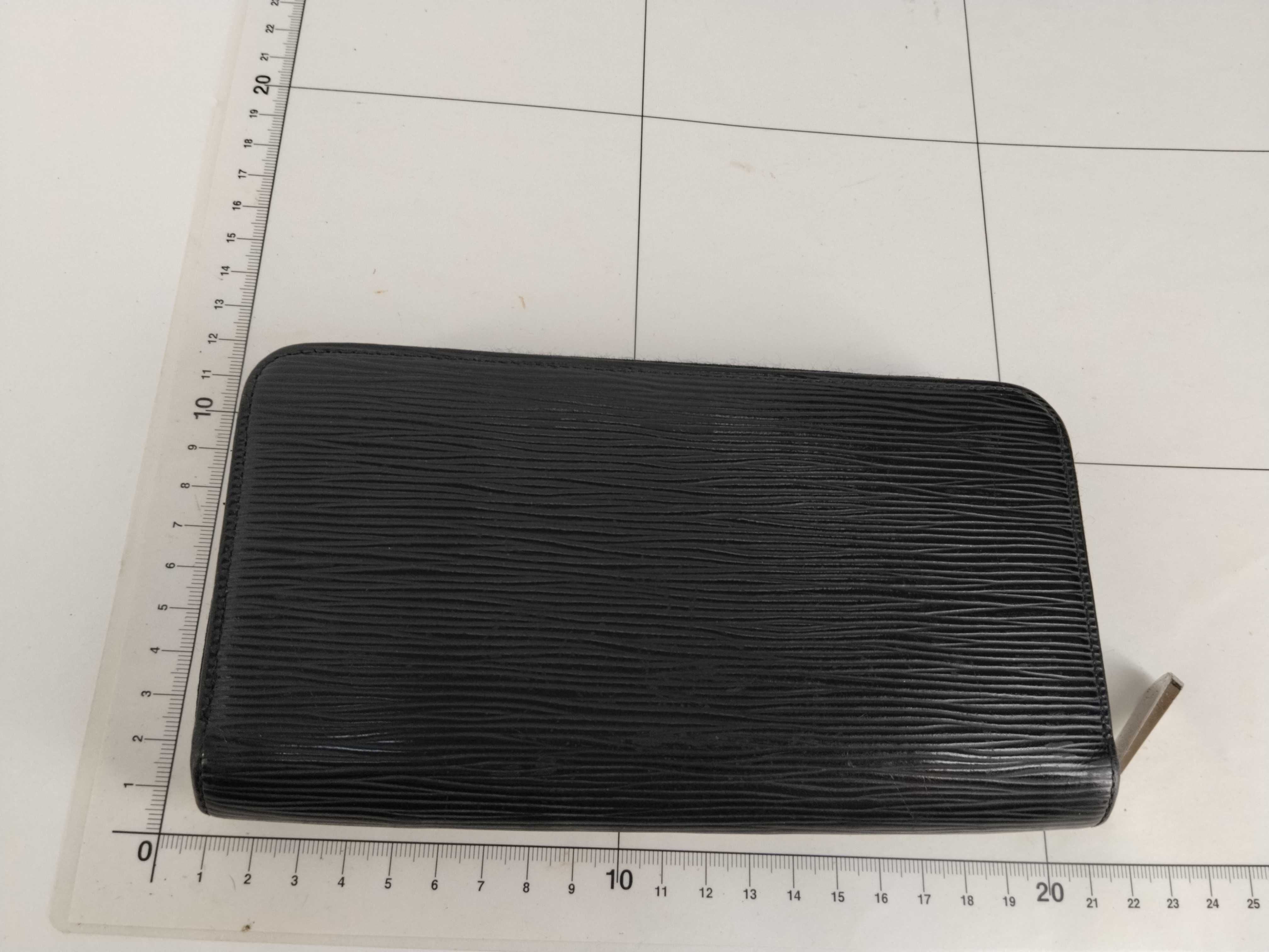 Epi Louis Vuitton Zippy Wallet Epi Wallet — view 2