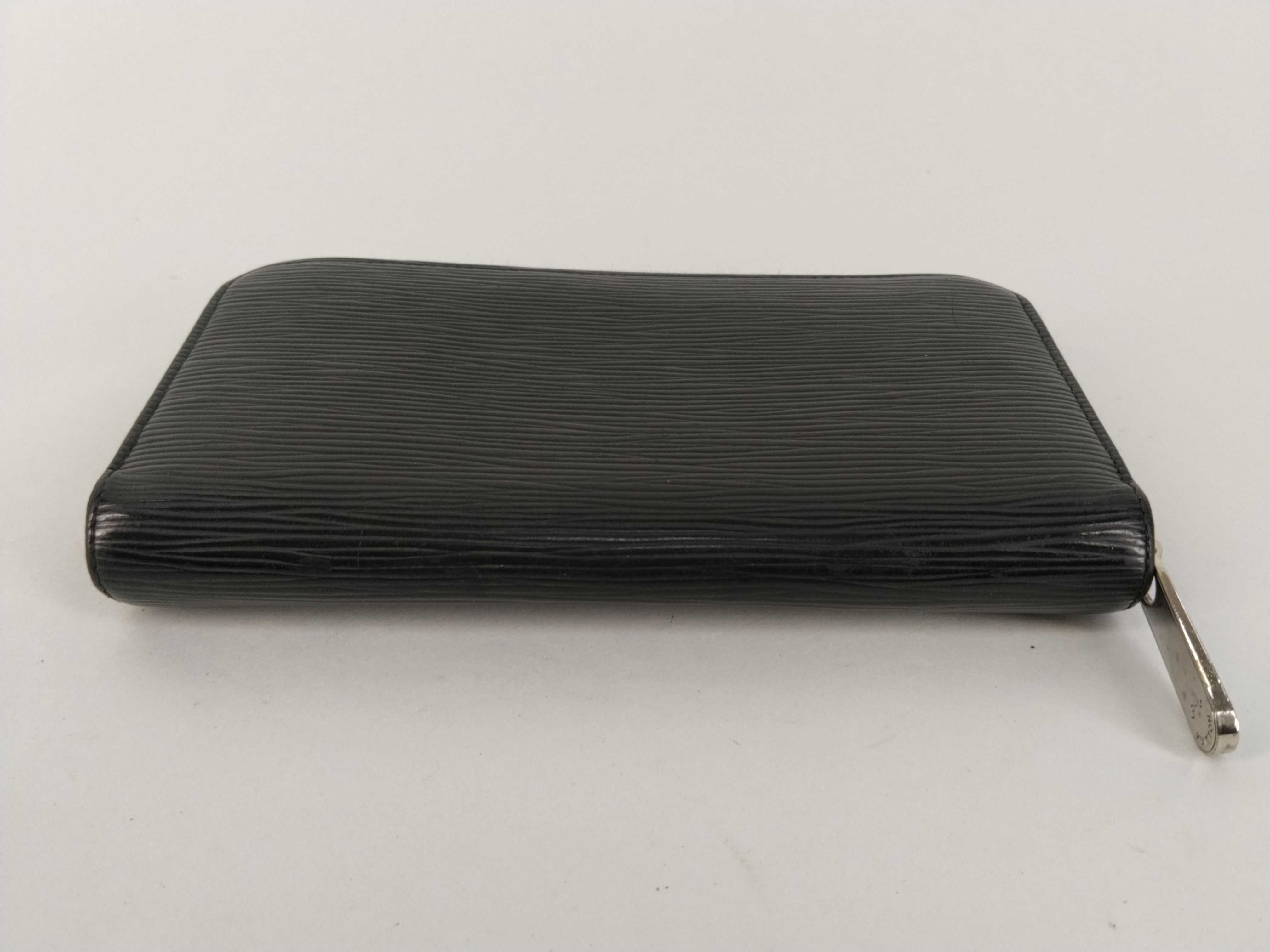 Epi Louis Vuitton Zippy Wallet Epi Wallet — view 5