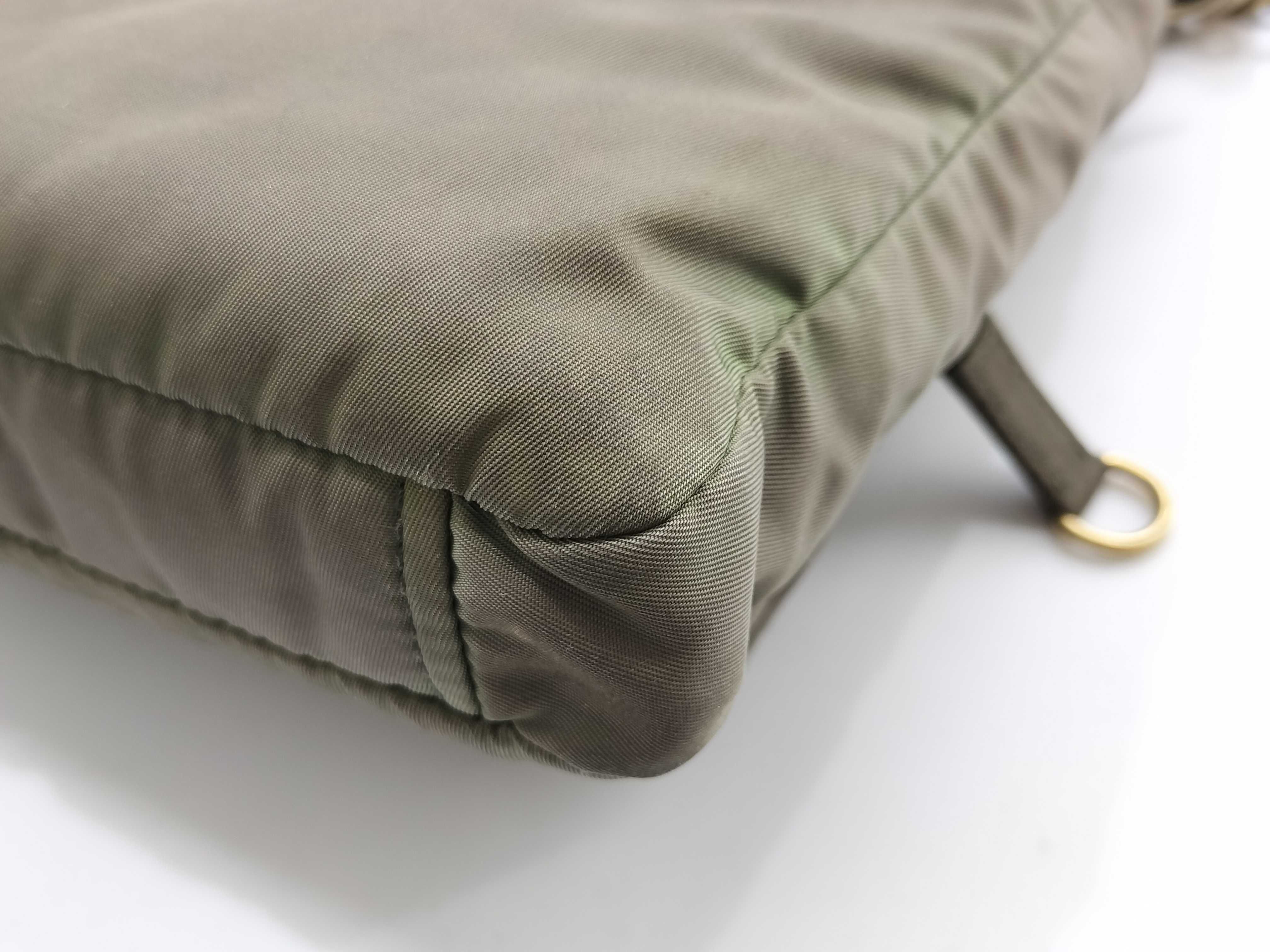 shoulder bag embossed logo shoulder bag — view 5