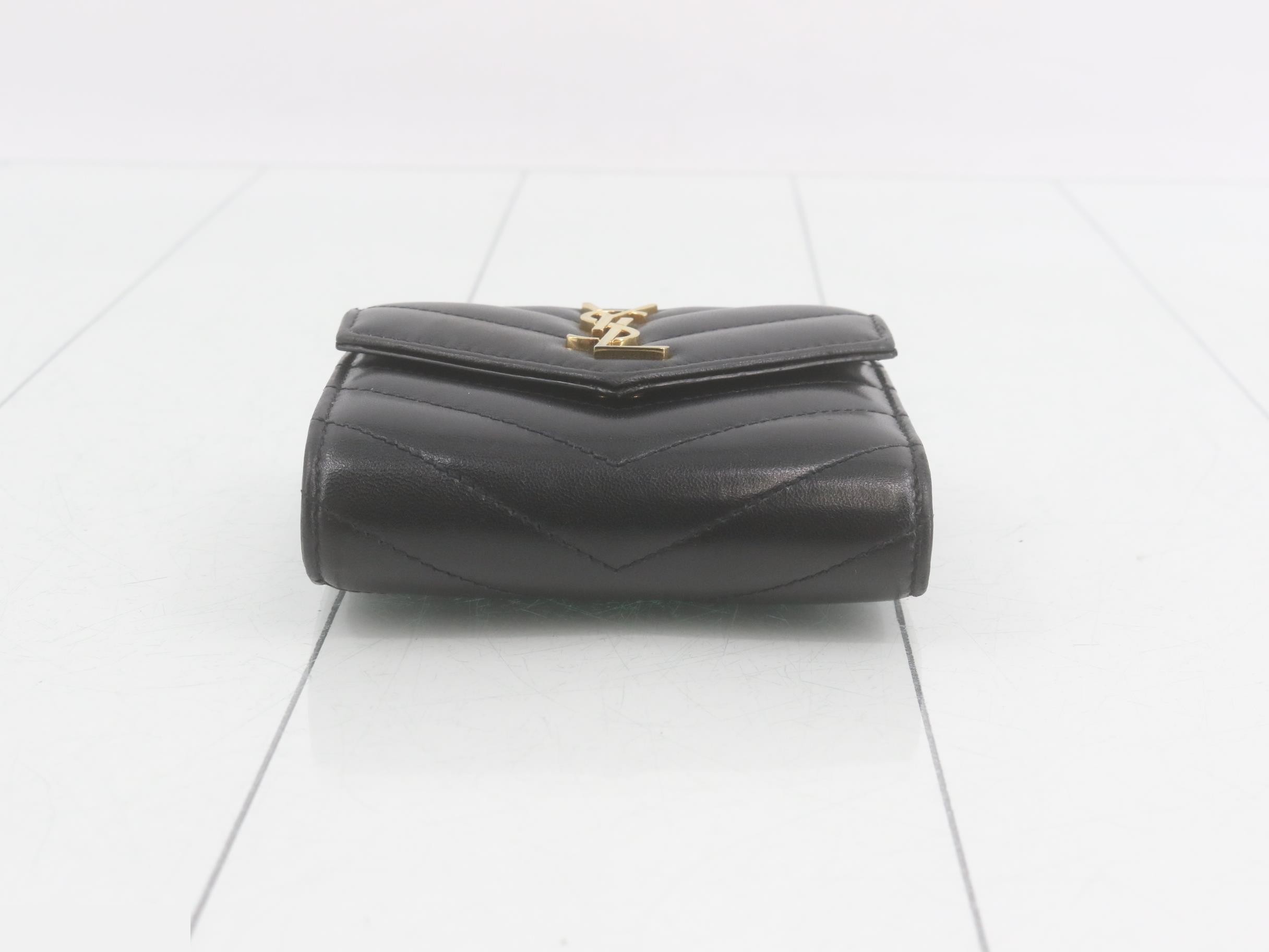 Other lines: Bags and Wallets — view 3