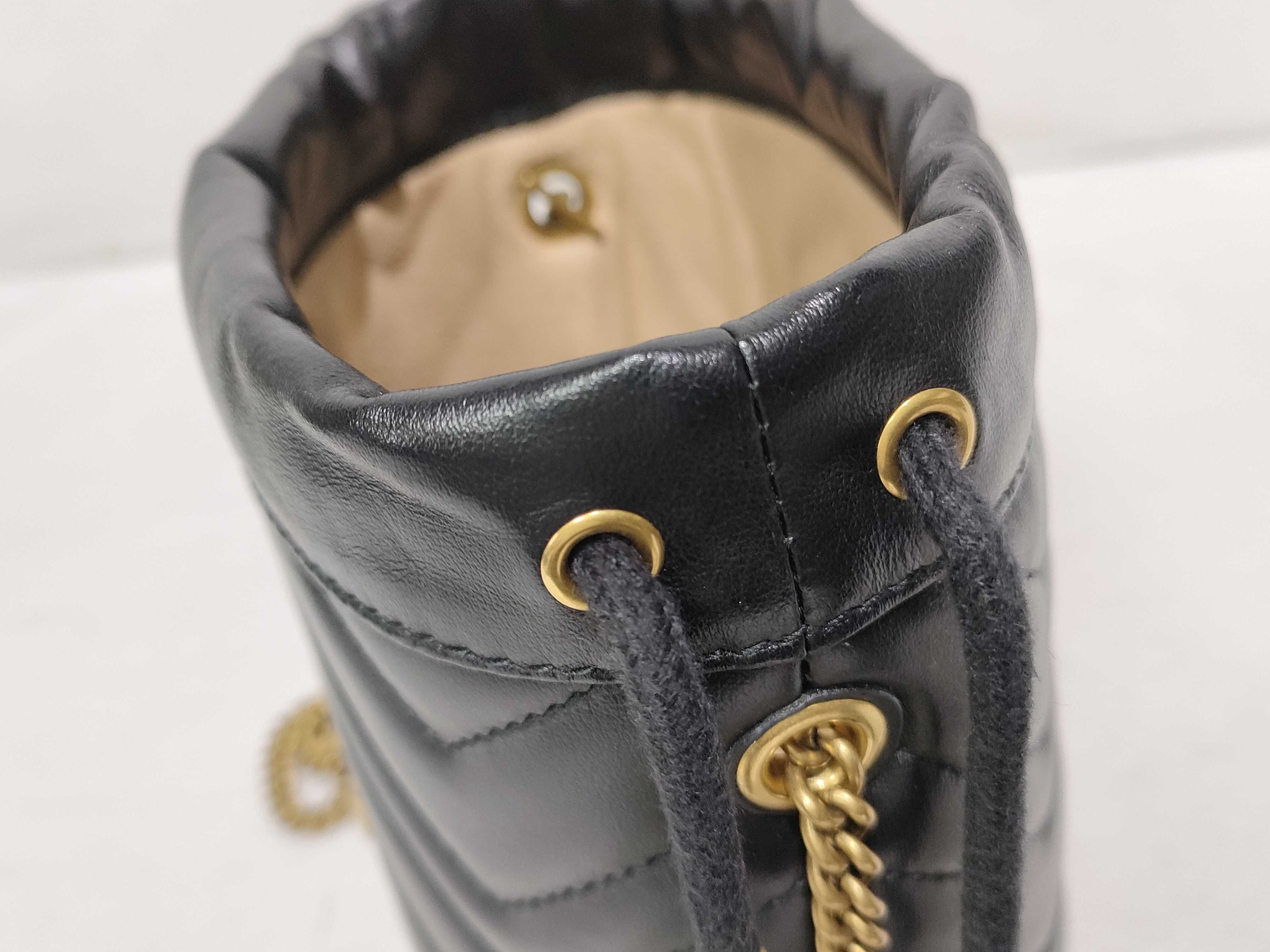 GG Marmont Quilted Chain Bag Shoulder Bag — view 11