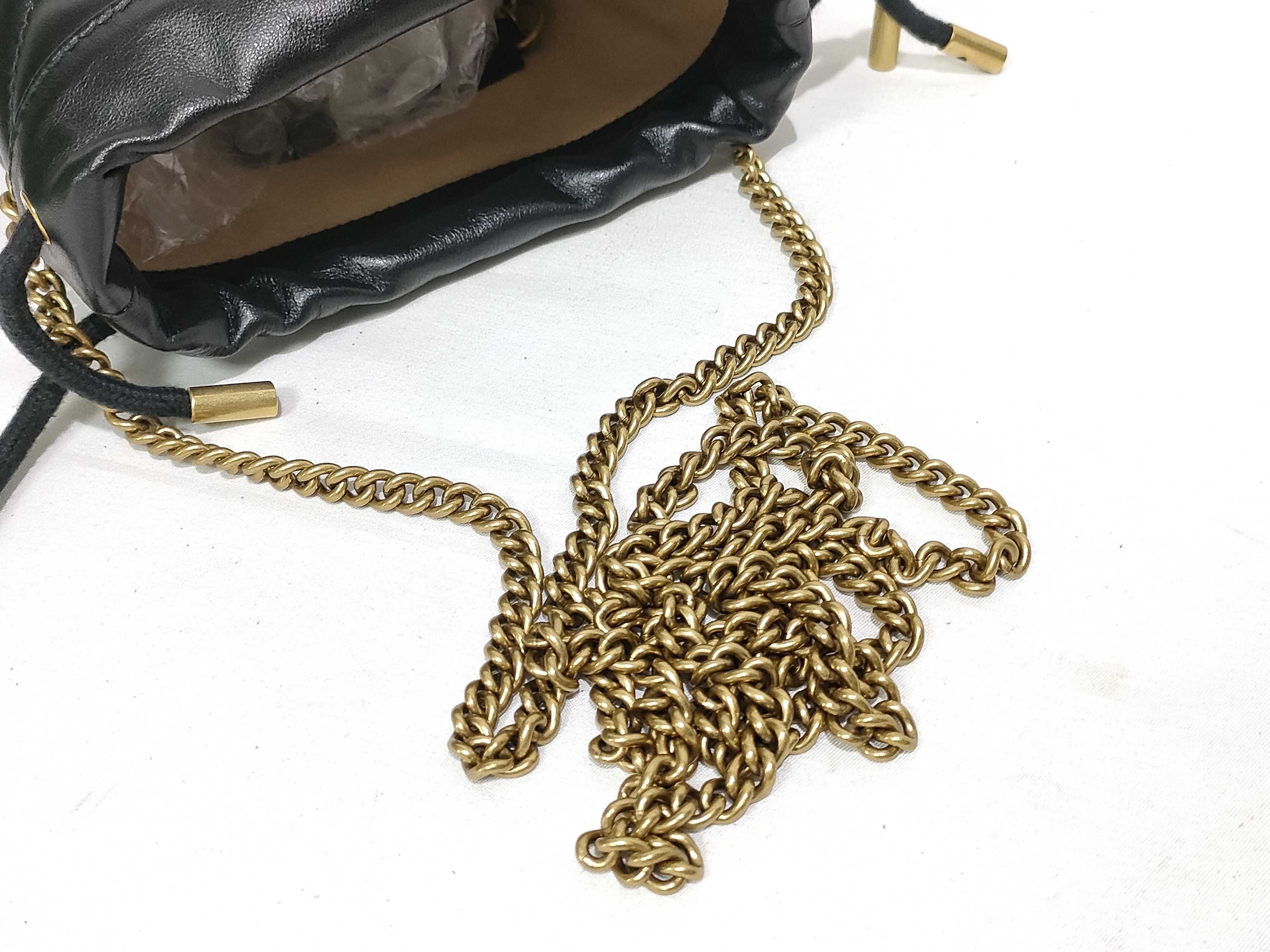 GG Marmont Quilted Chain Bag Shoulder Bag — view 3