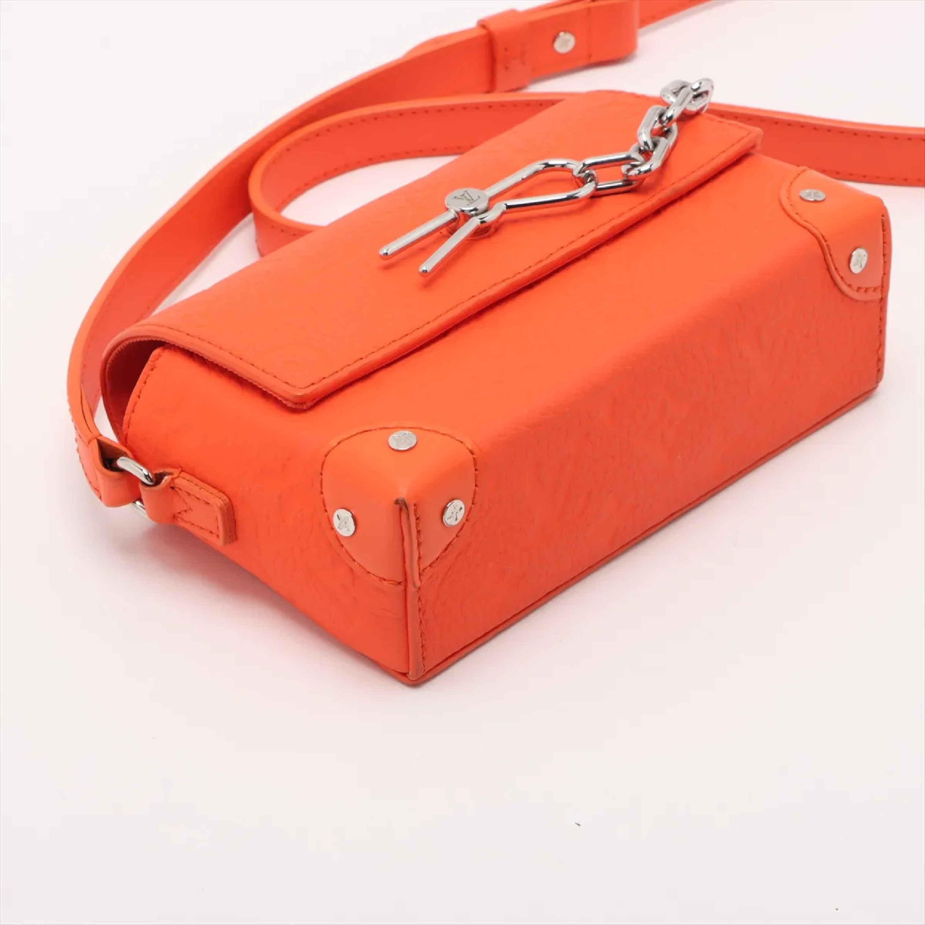 Taurillon Monogram Steamer M82916 Shoulder Bag (RFID detected) — view 5