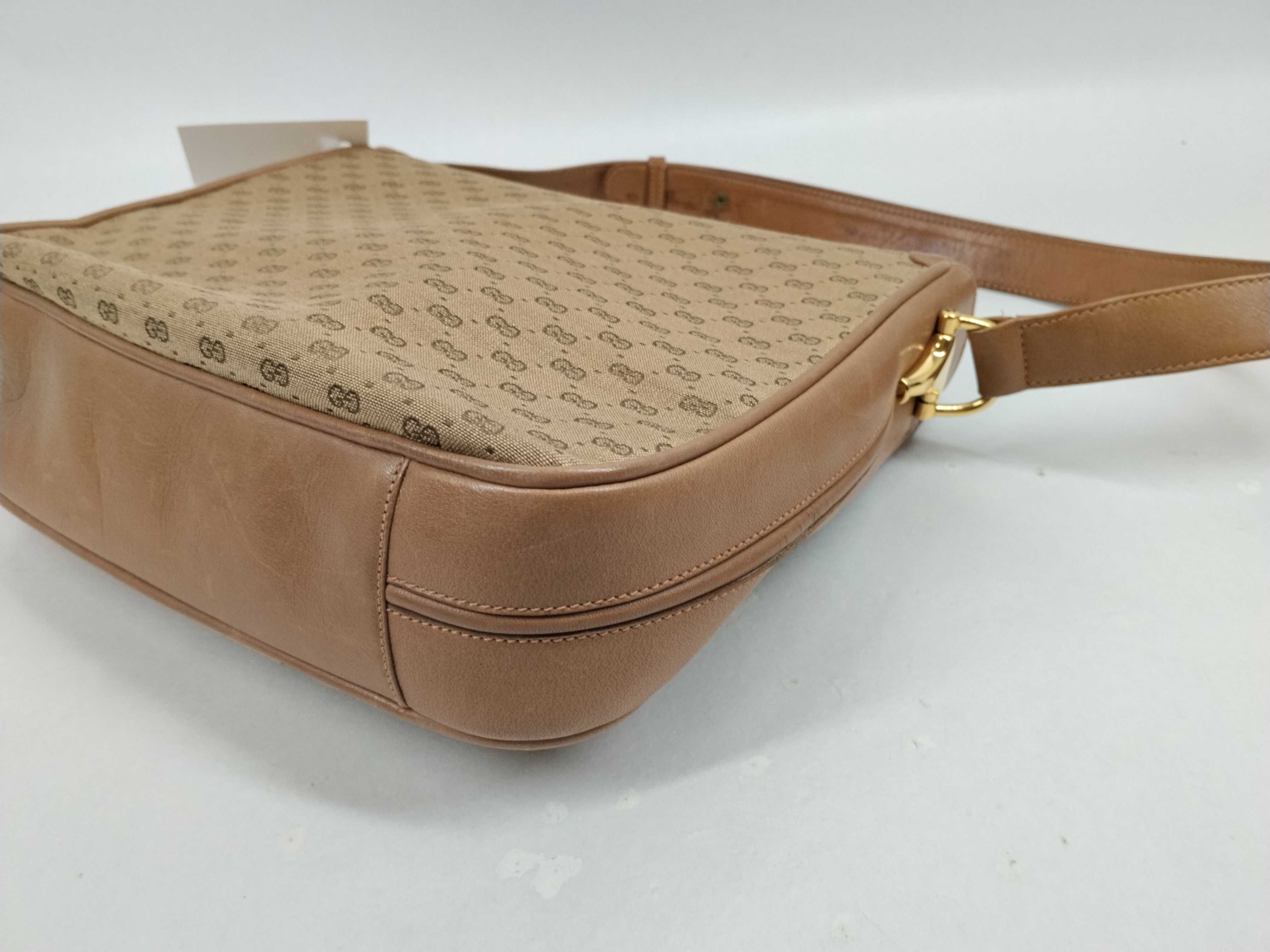 GG Canvas Horsebit Shoulder Bag — view 6