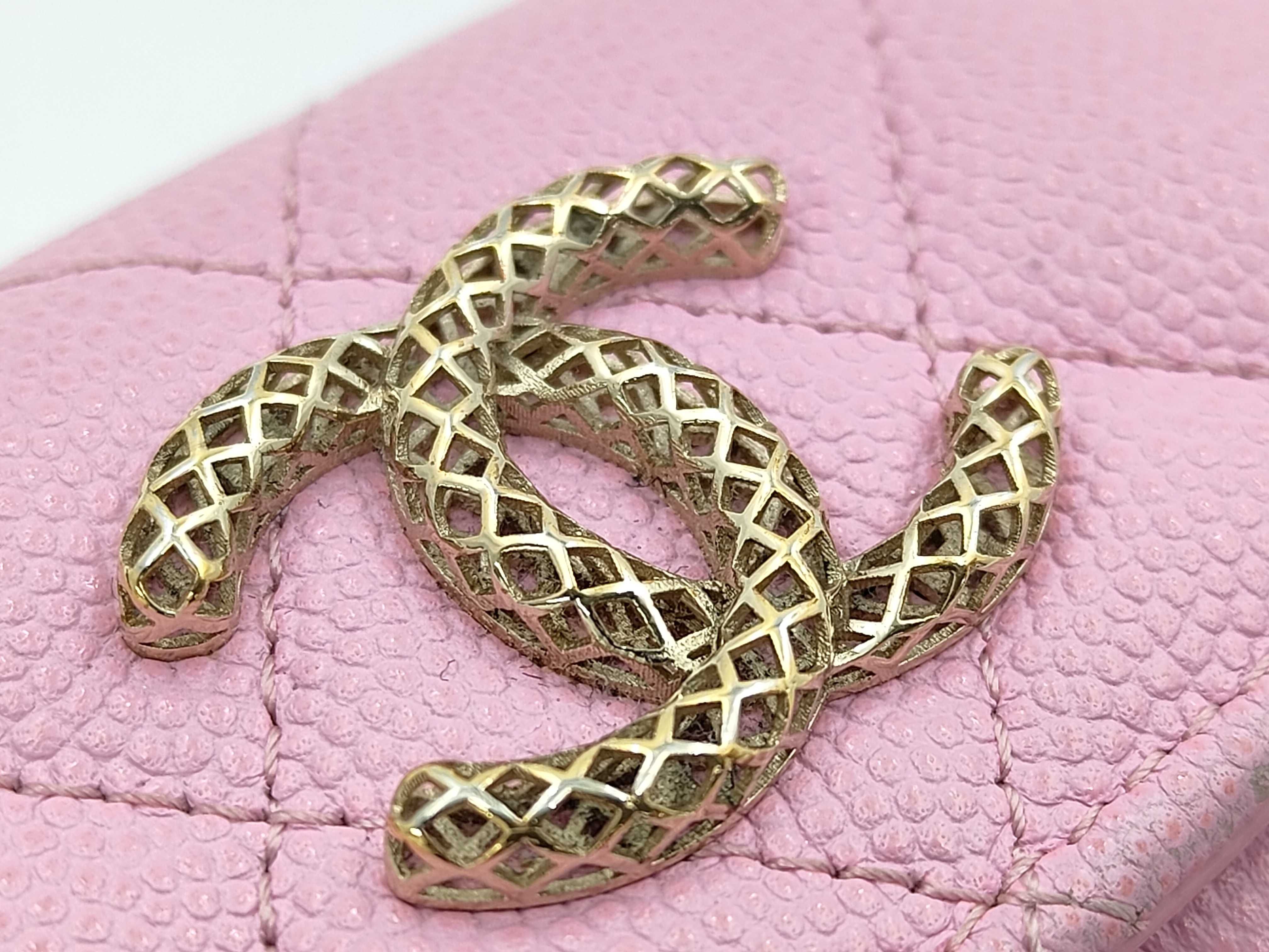 Caviar Small Flap Wallet — view 9