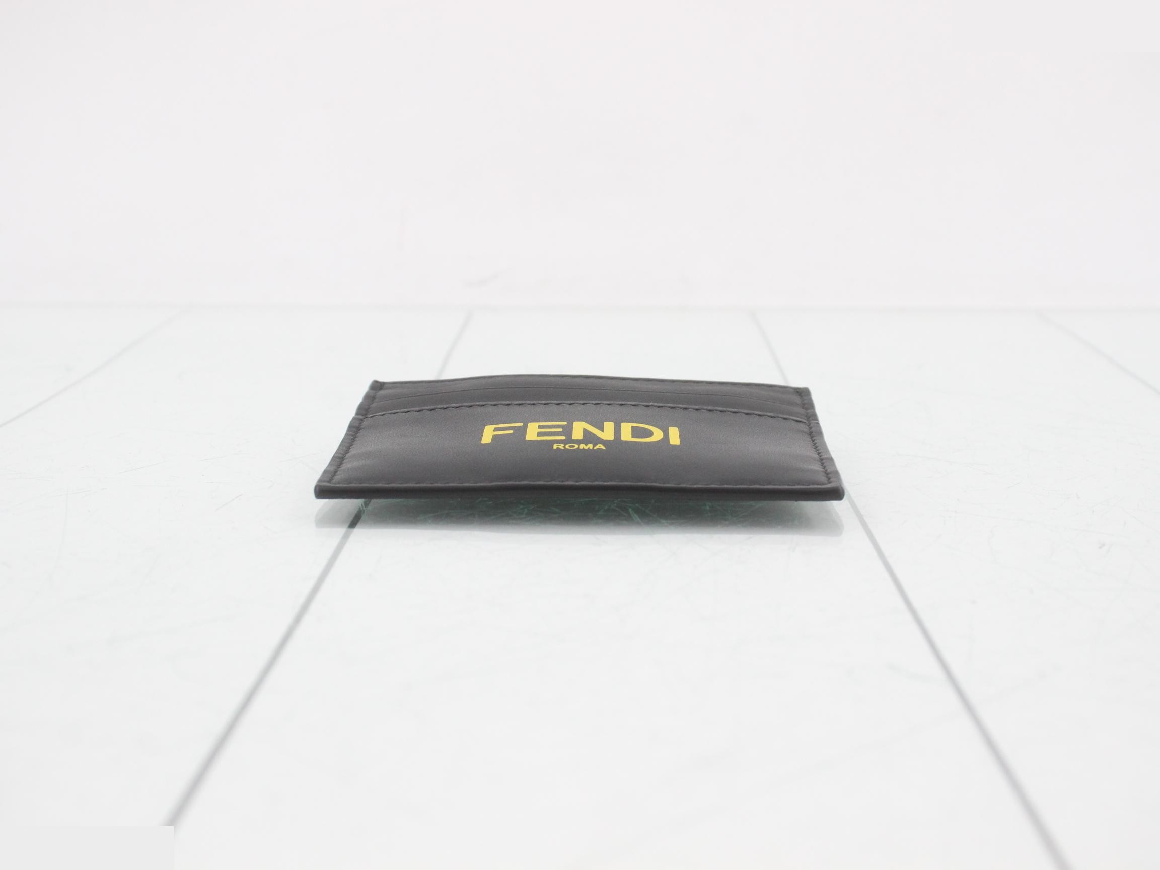 Card case — view 3