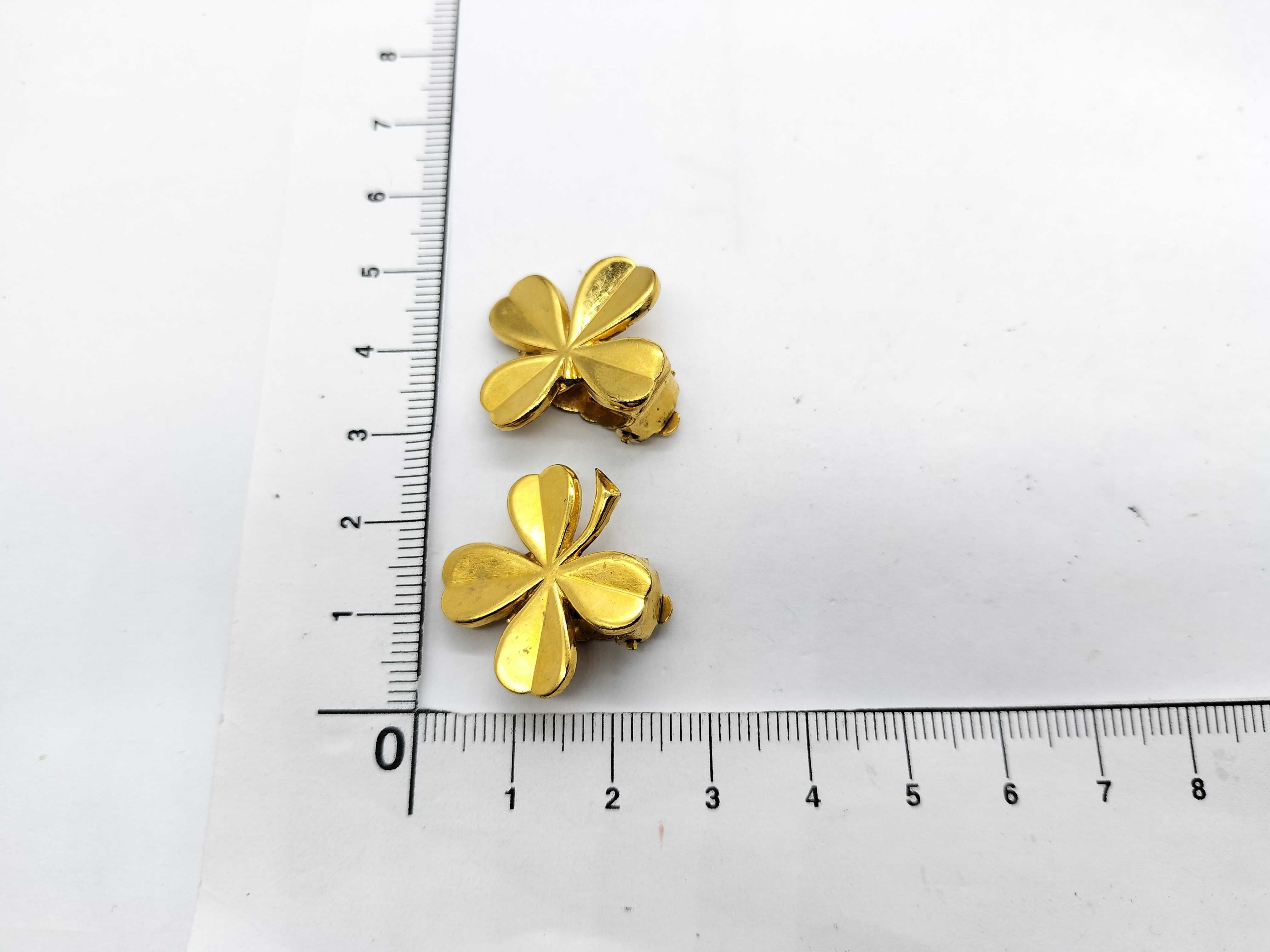 93A Clover Motif Earrings — view 7