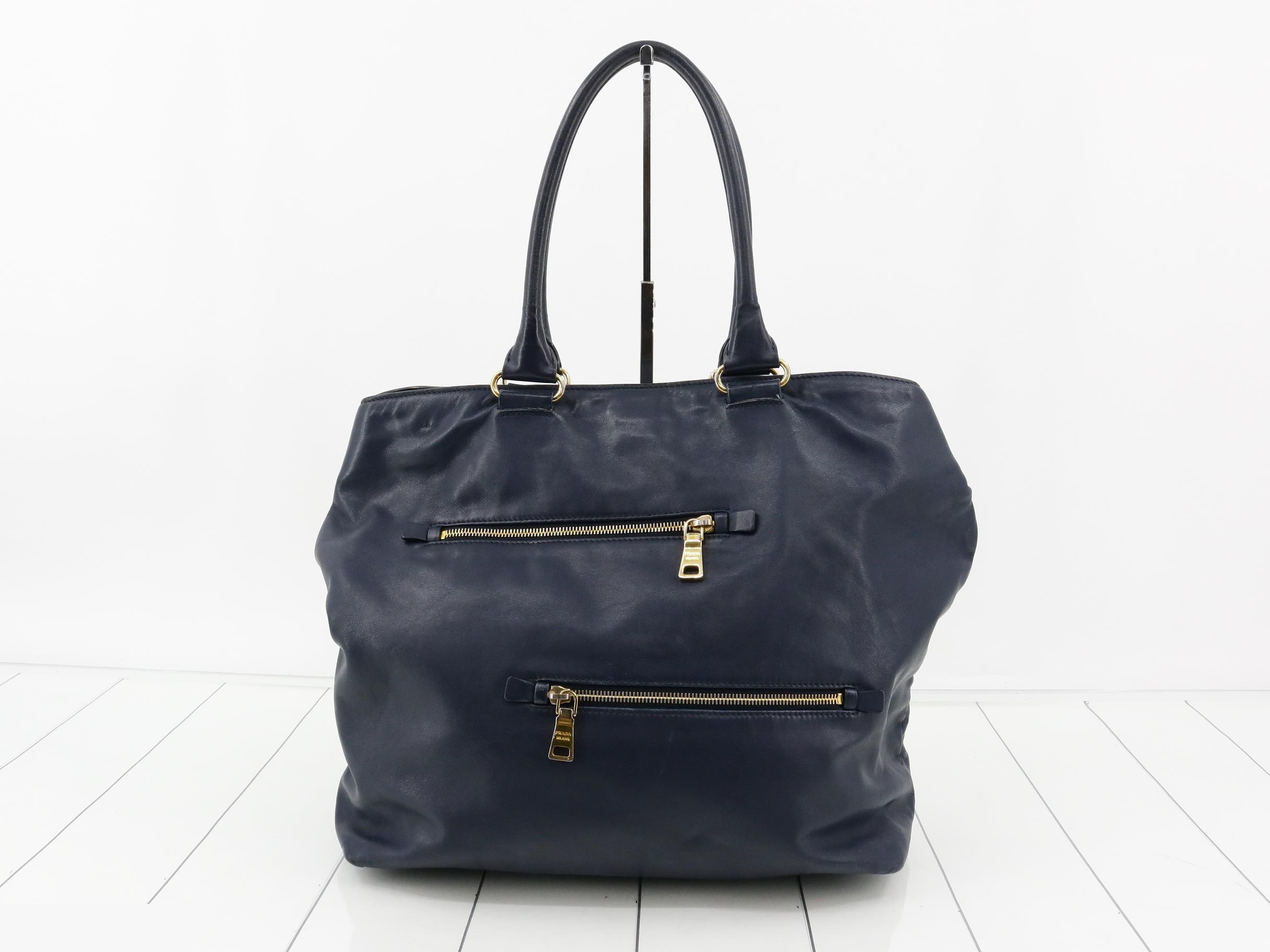 leather handbag — view 2