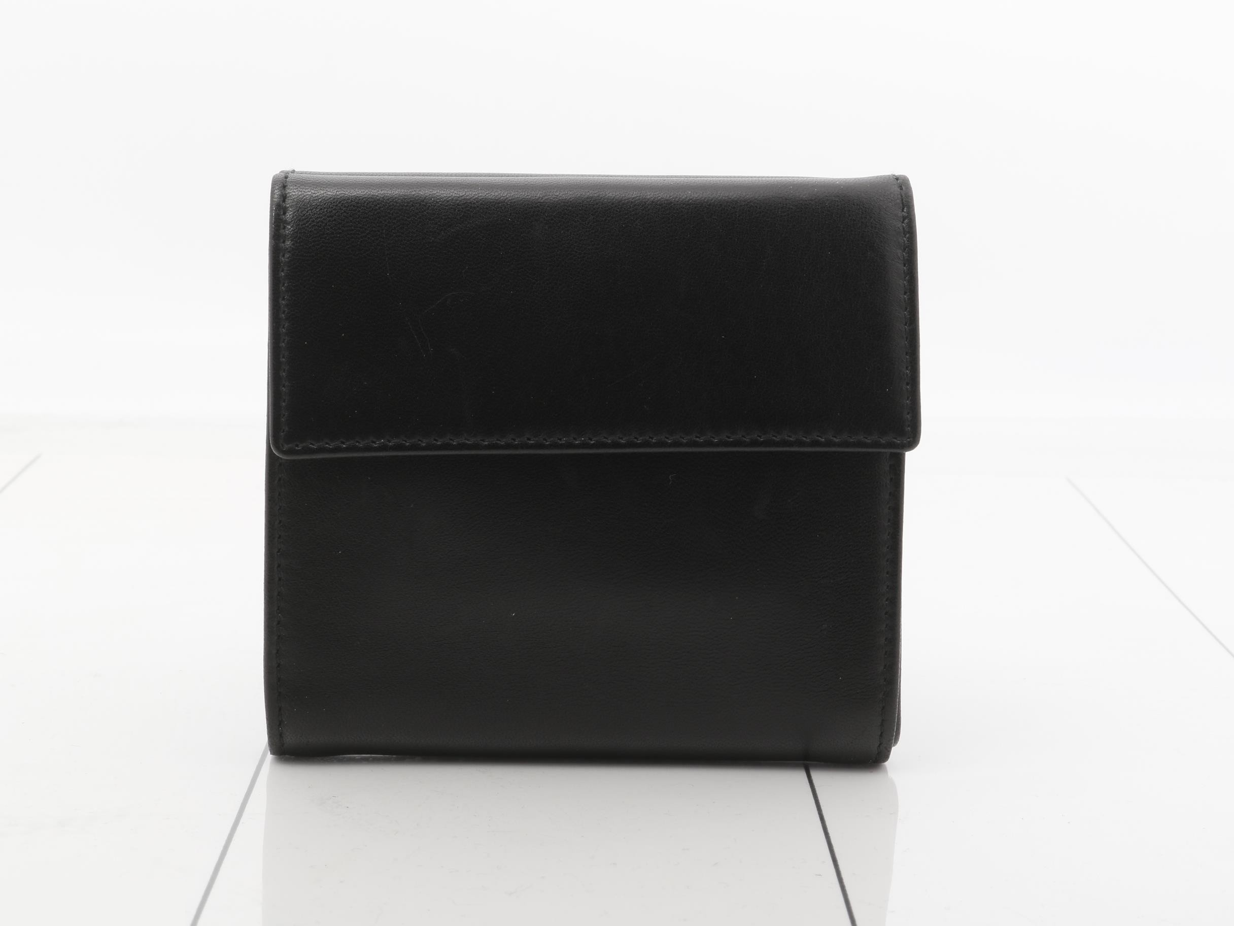 wallet — view 2