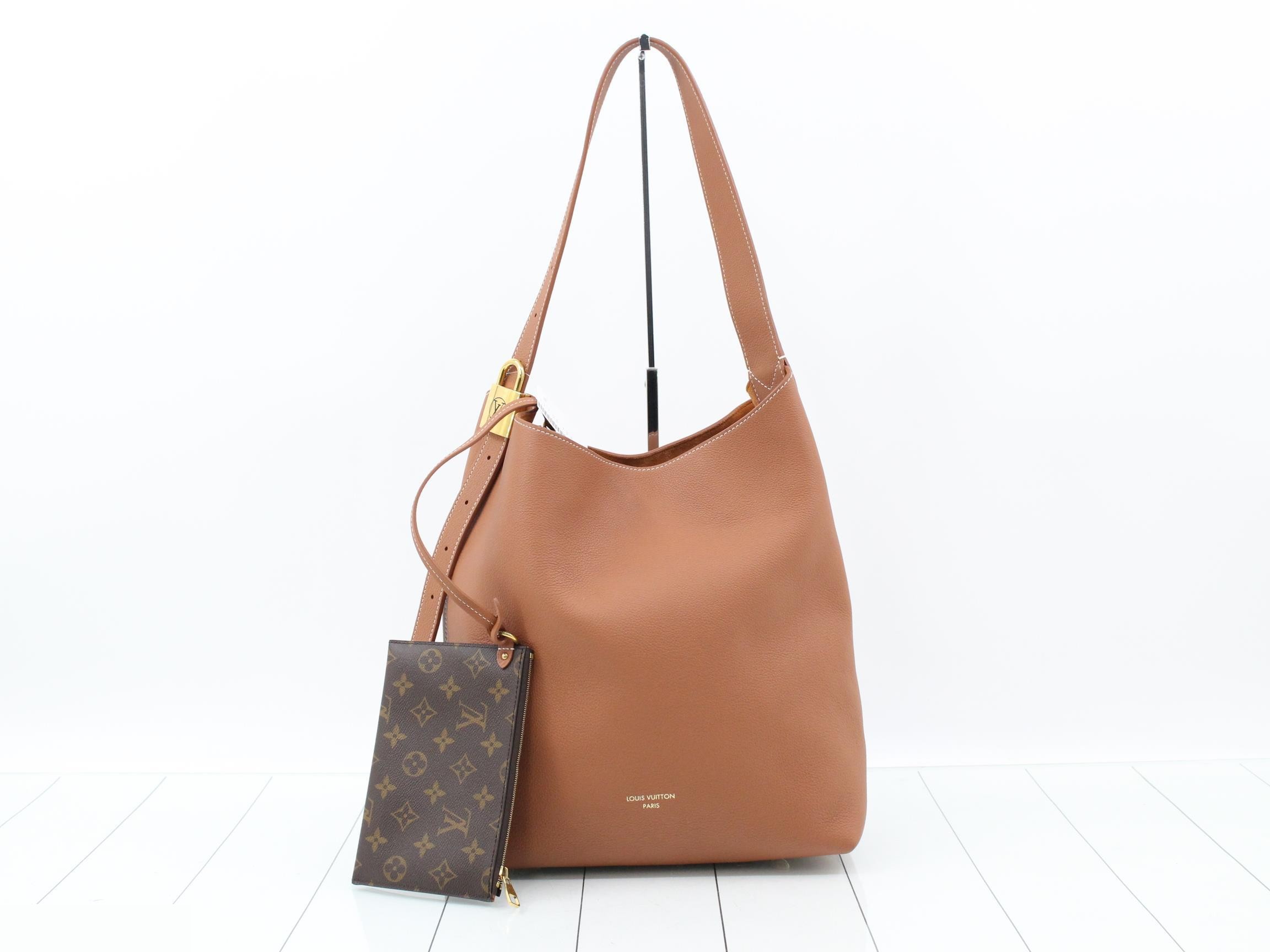Low Key Hobo Cognac Shoulder Bag with Pouch