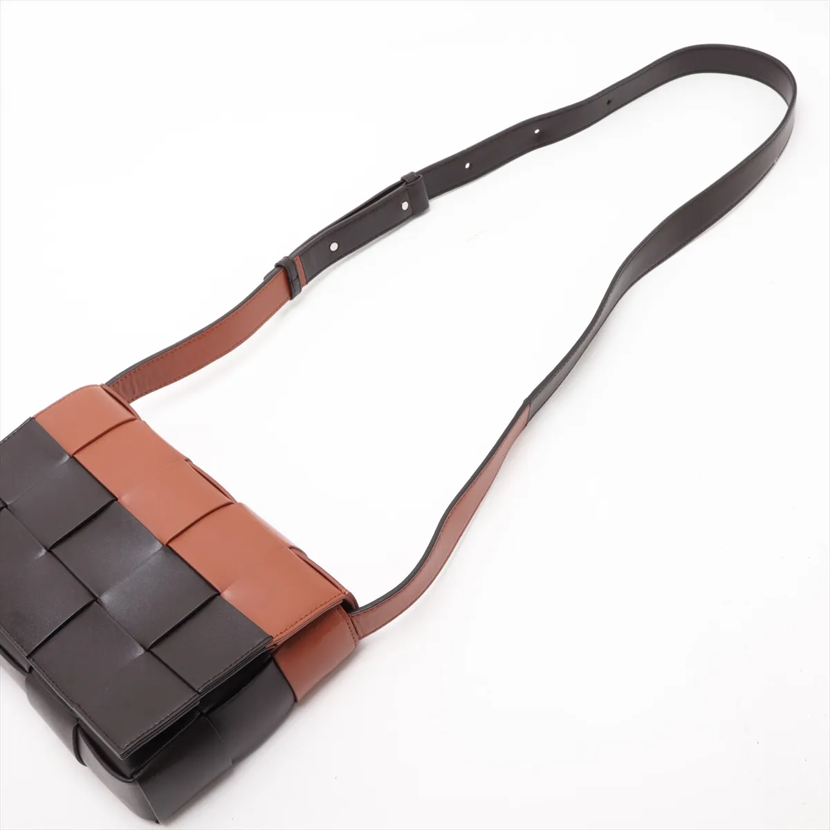 Maxi Intrecciato Cassette Leather Shoulder Bag, Black x Brown — view 5