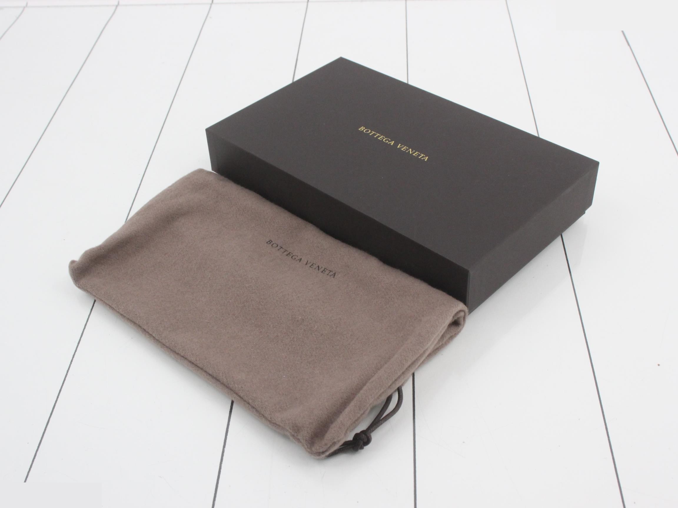 Intrecciato (bag) and wallet - Unused — view 5