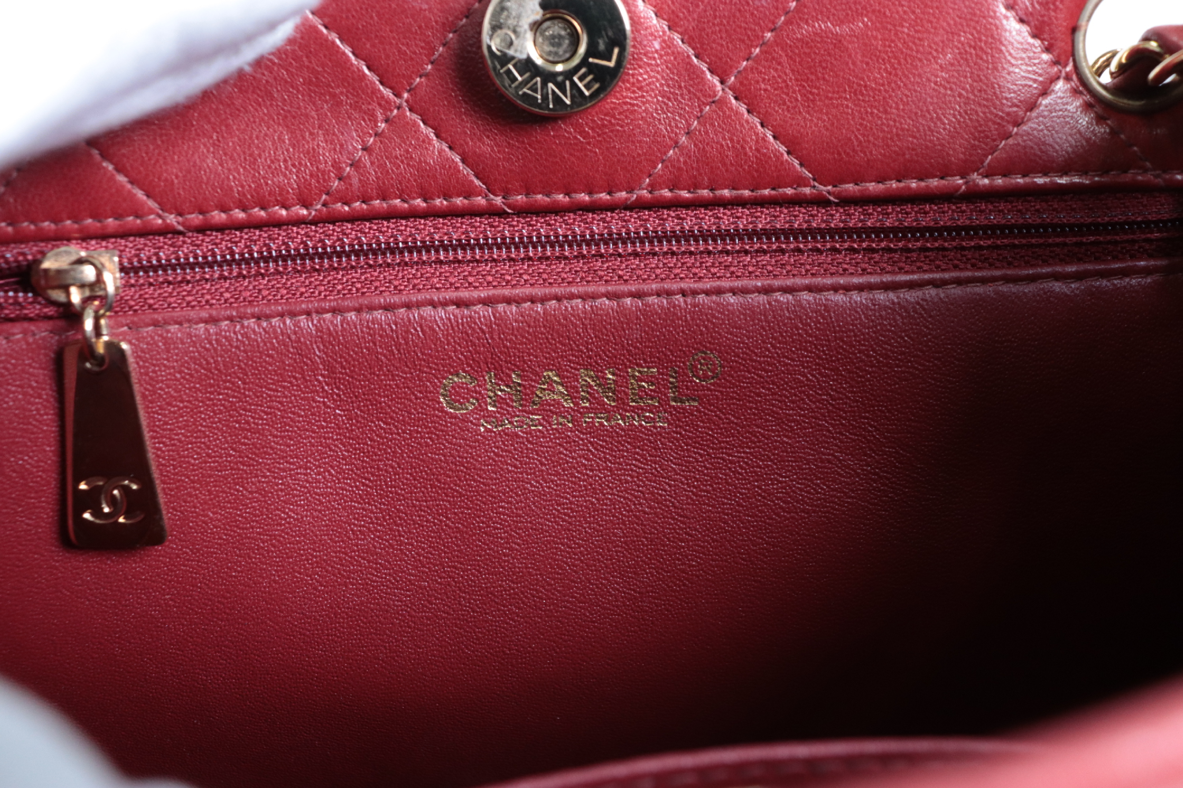 Matelassé Lambskin Chain Tote, Red, Series 5 Tote Bag — view 8