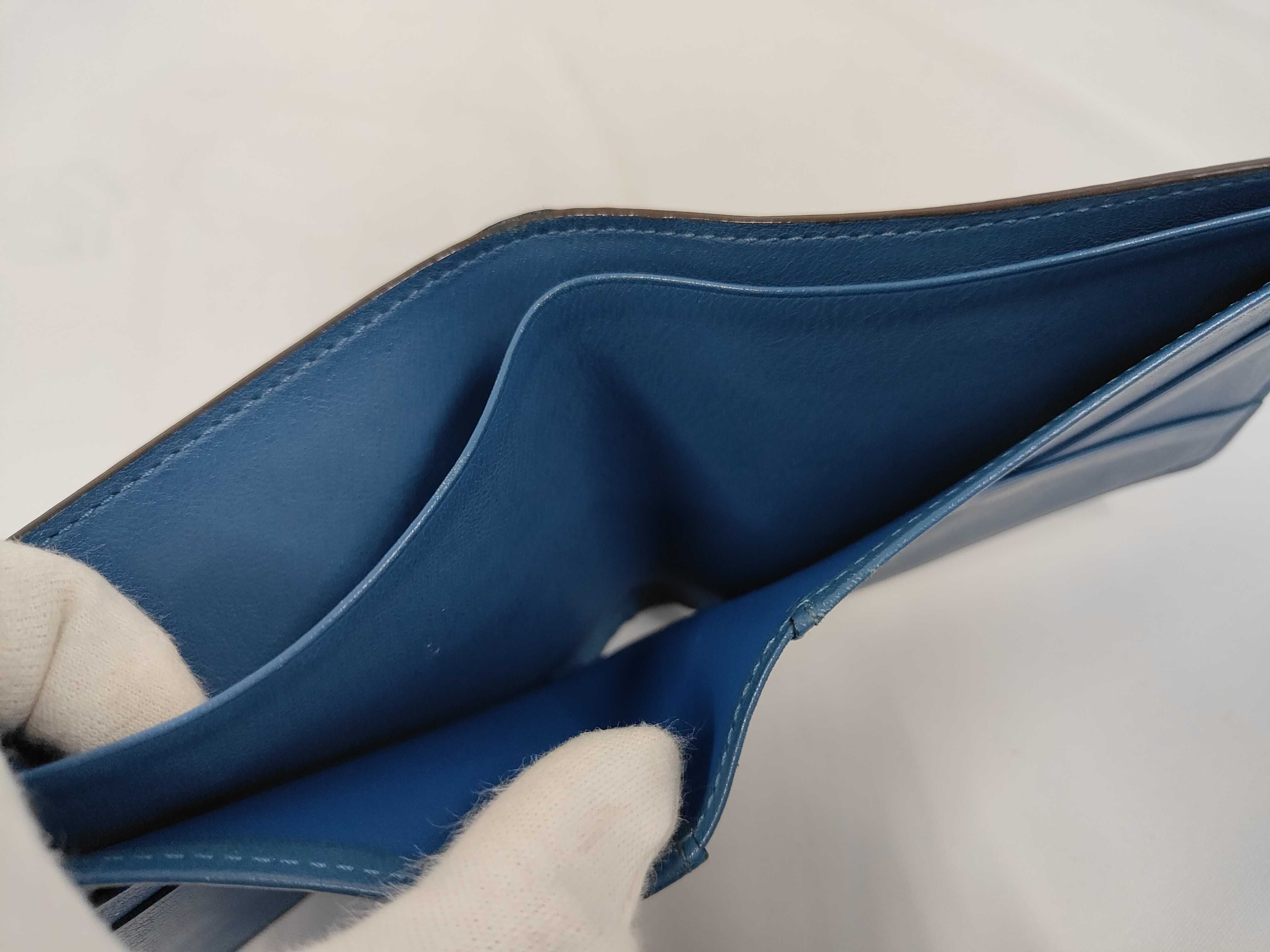 LV Epi Blue Wallet — view 7