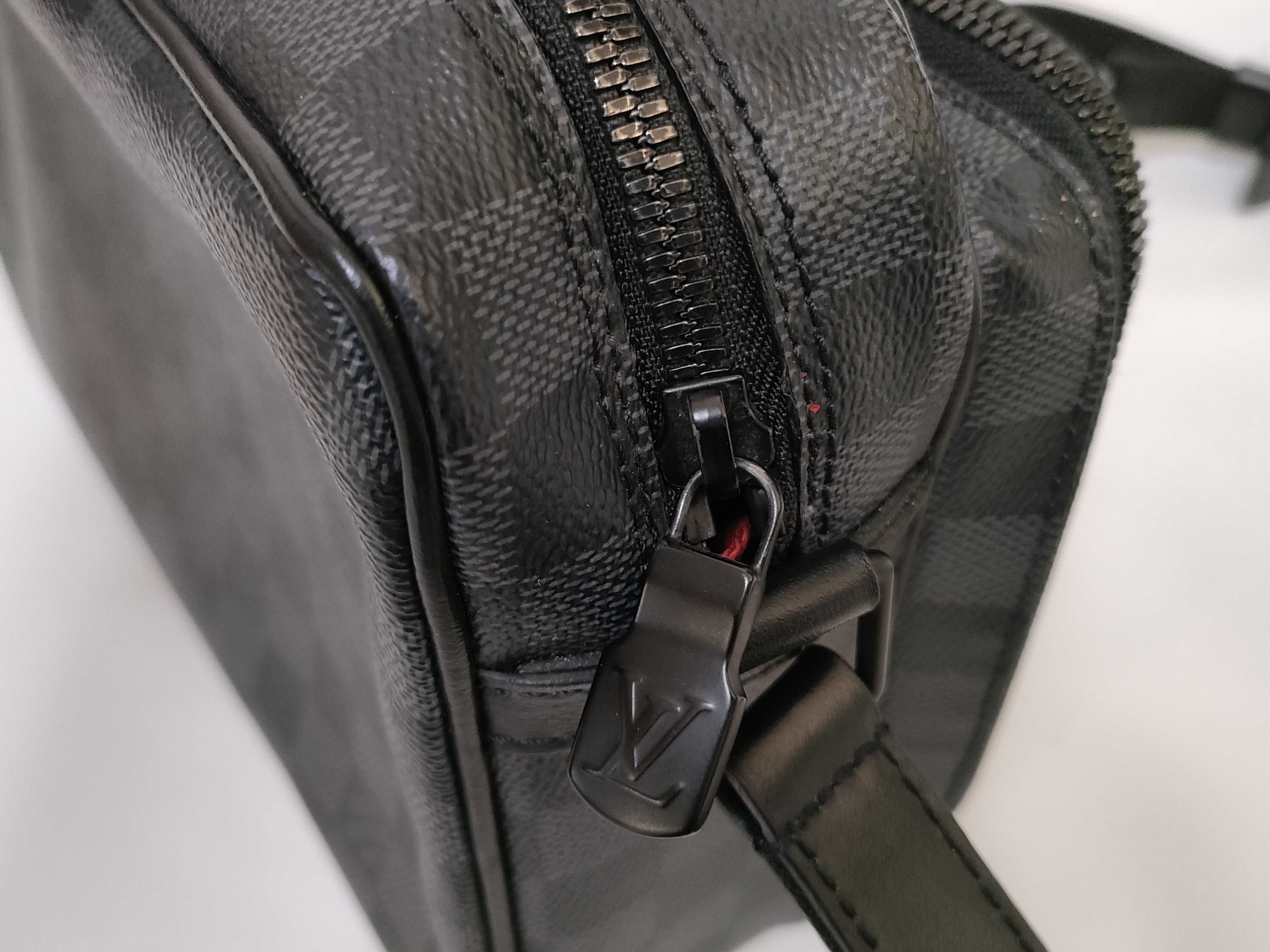 Damier Graphite LV Louis Vuitton Damier Utility Shoulder Bag — view 7