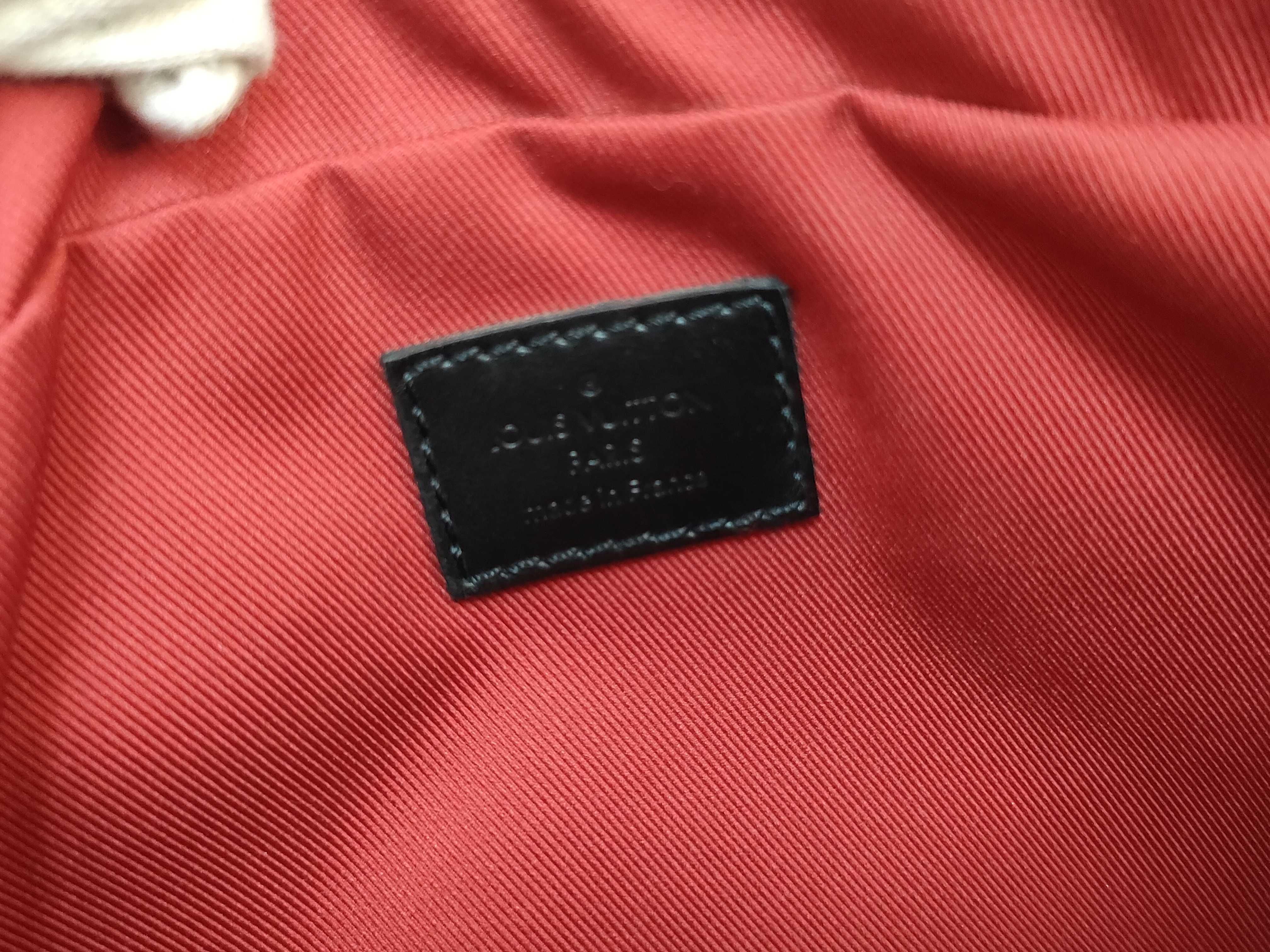 Damier Graphite LV Louis Vuitton Damier Utility Shoulder Bag — view 9