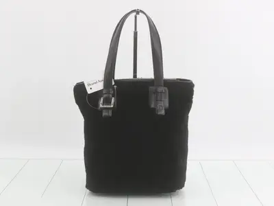 Other lines: Fur bags and tote bags