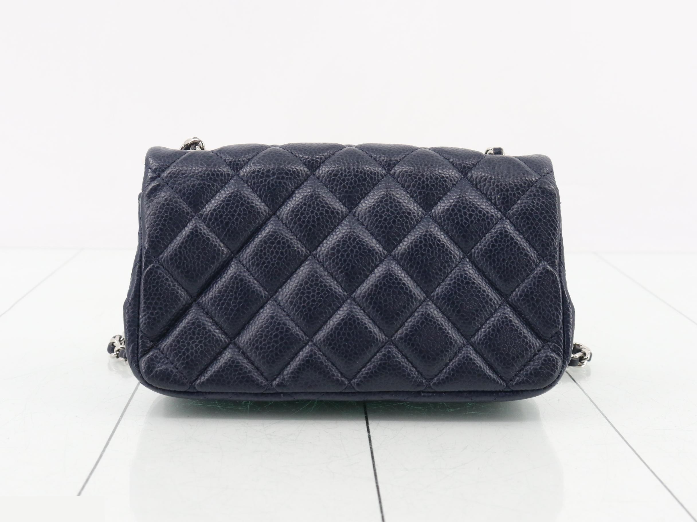 Matelassé 17 Caviar Skin Chain Shoulder Bag — view 2