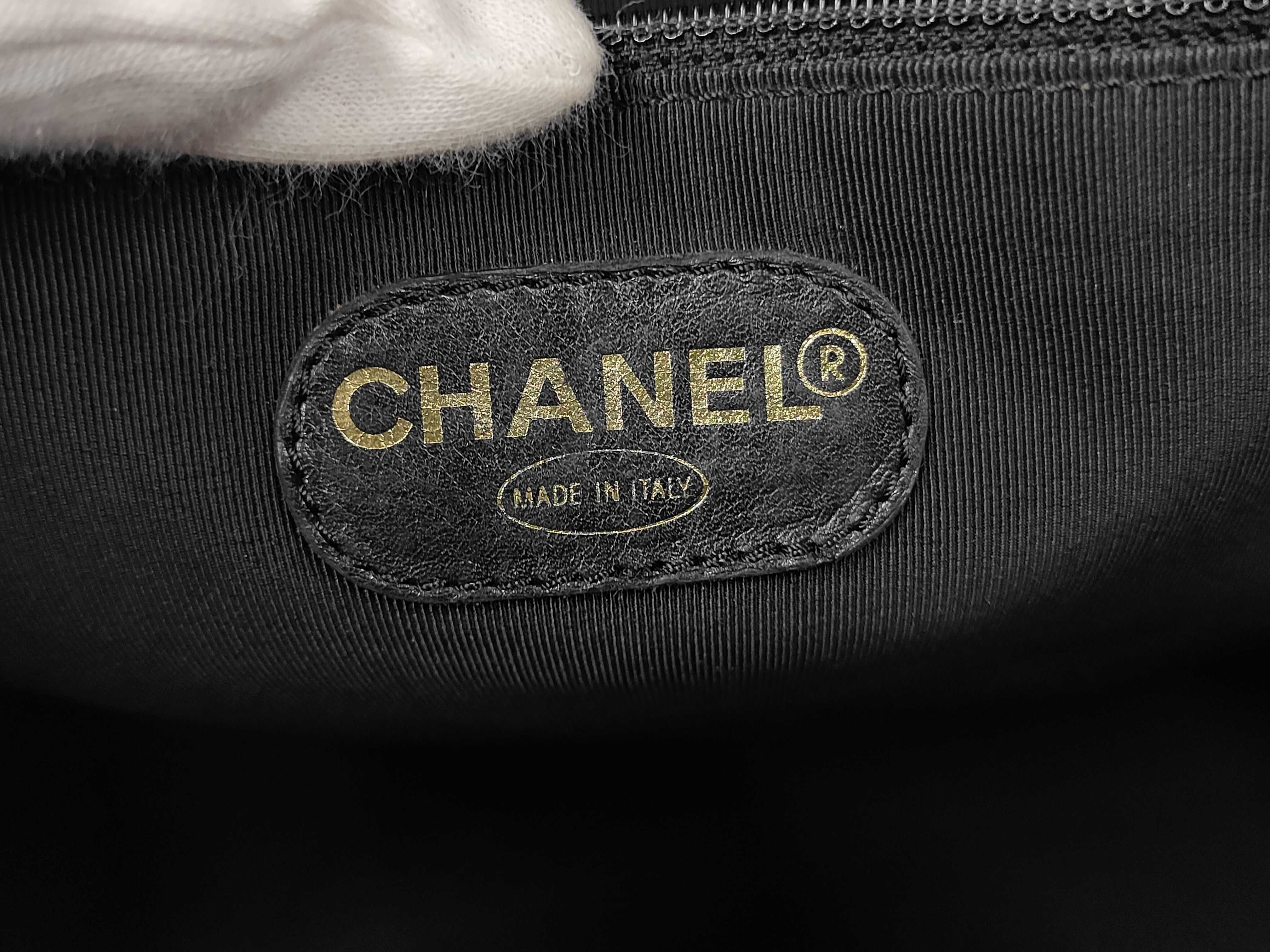 Chain Shoulder Caviar Skin Black No. 5 Bag — view 11