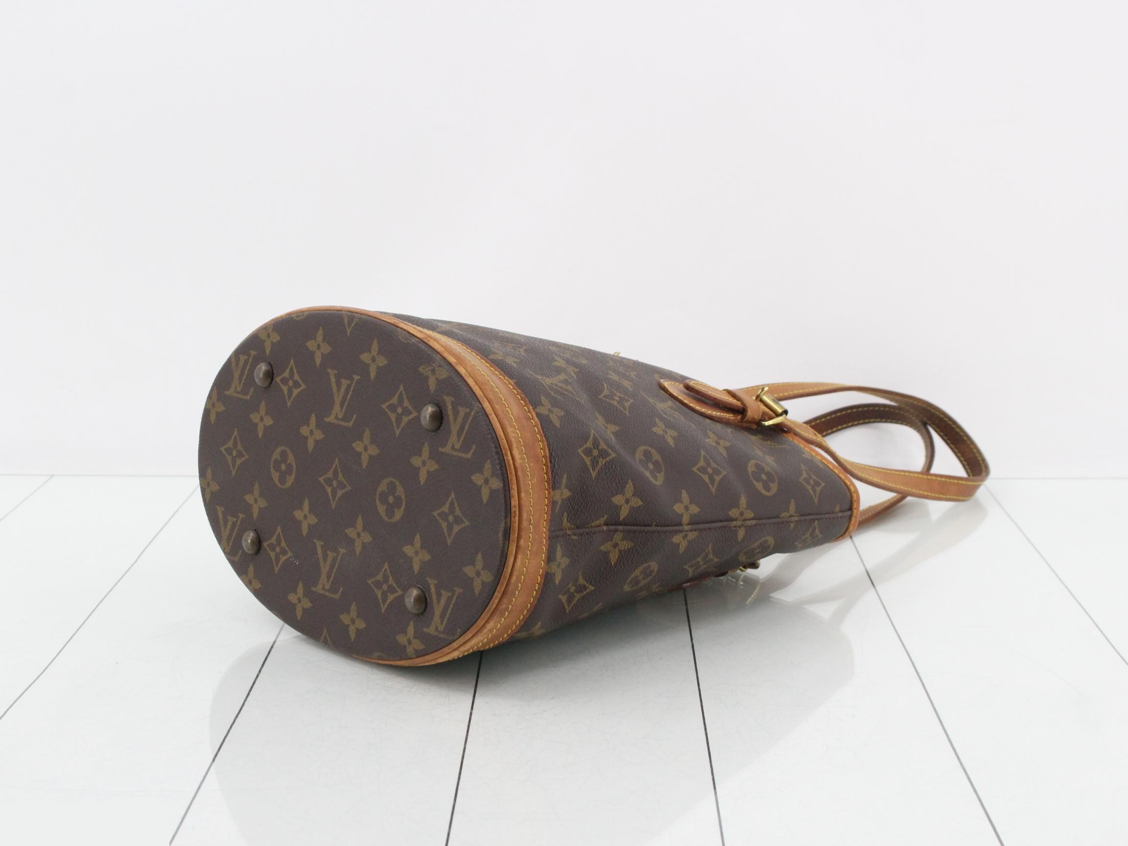LV Monogram Bucket PM — view 6