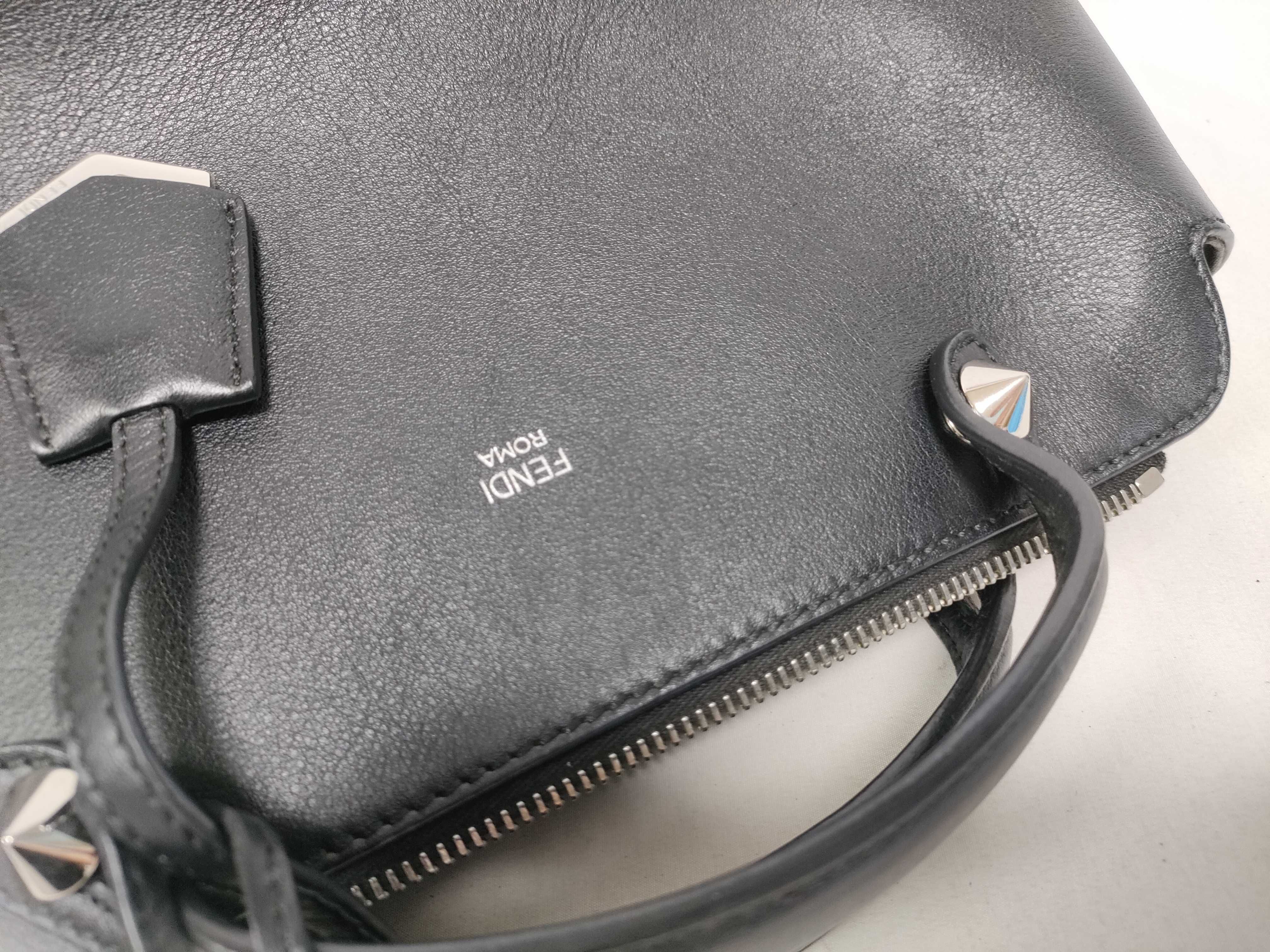 By The Way Medium Leather 2-Way Shoulder Bag, Black, 8BL146 (Handbag) — view 9