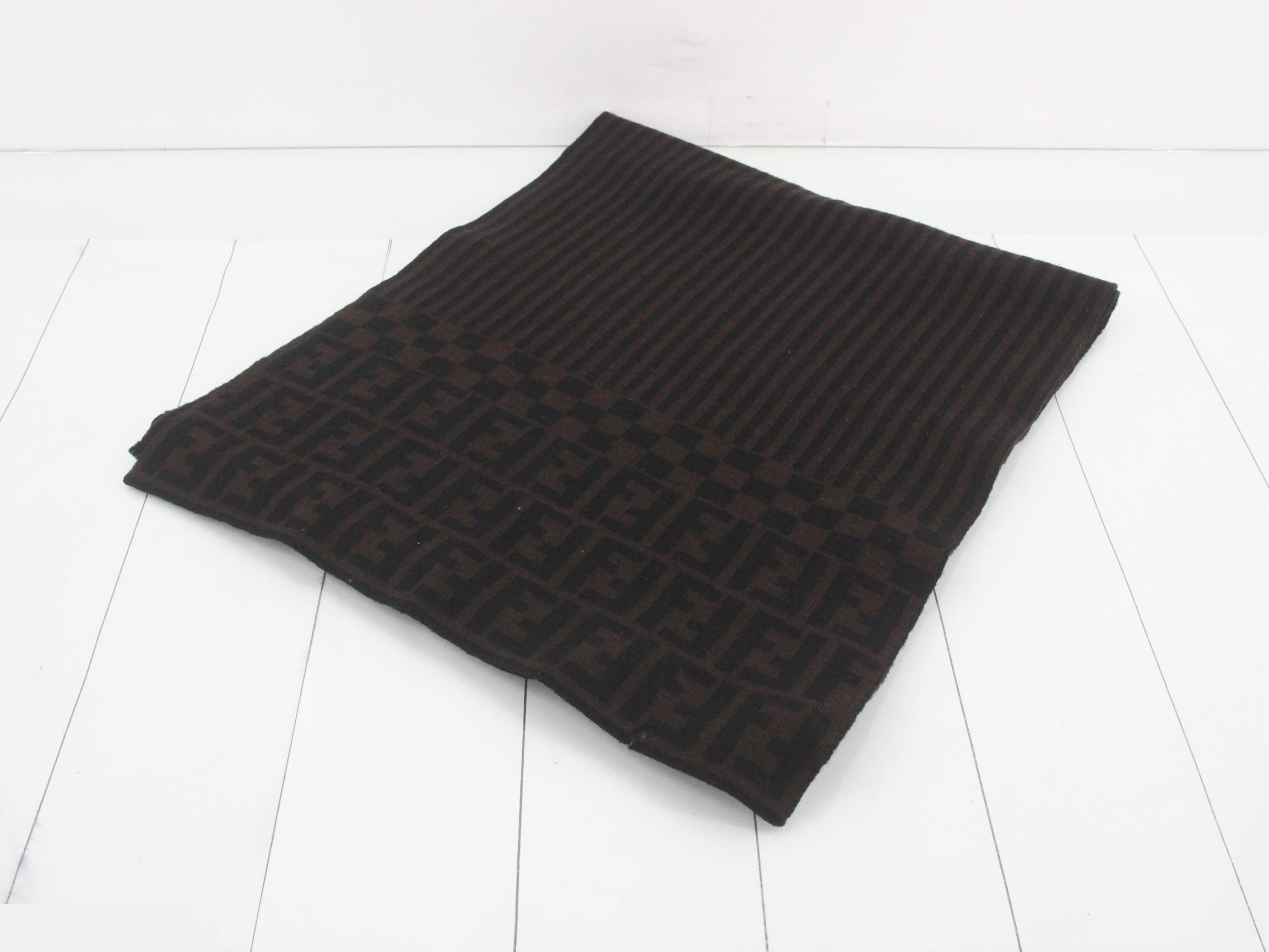 Zucca Scarf