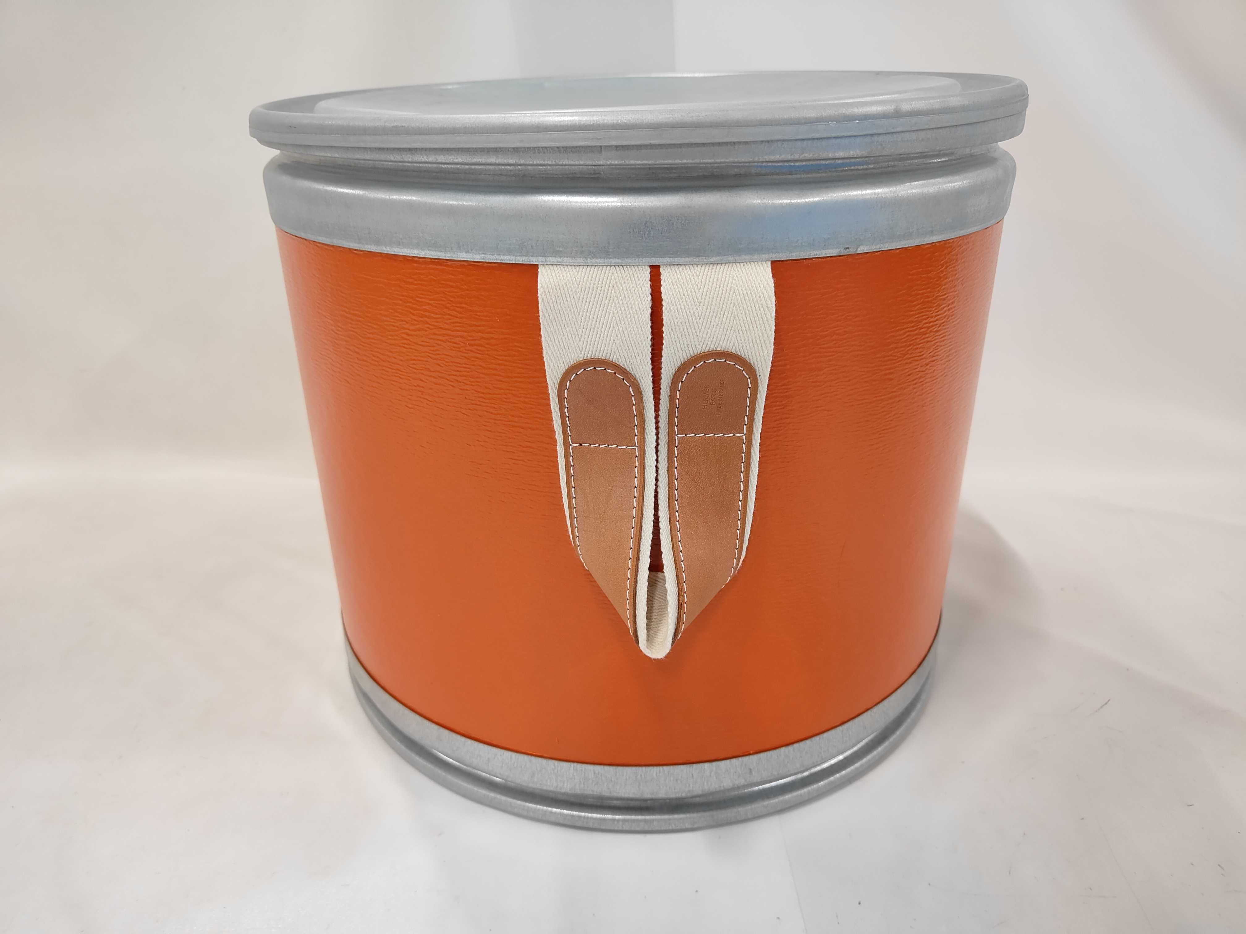 Saddle Box and other accessories — view 2