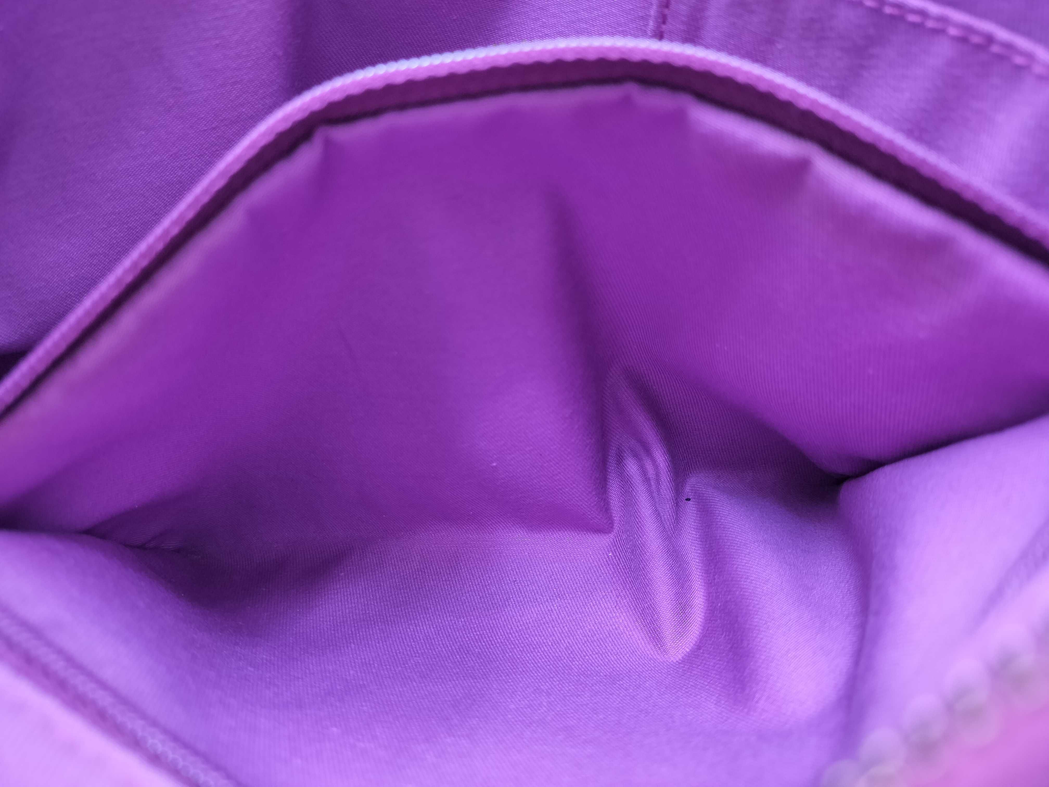 GG Canvas Gucci One-Shoulder Bag Abbey Shoulder Bag — view 13