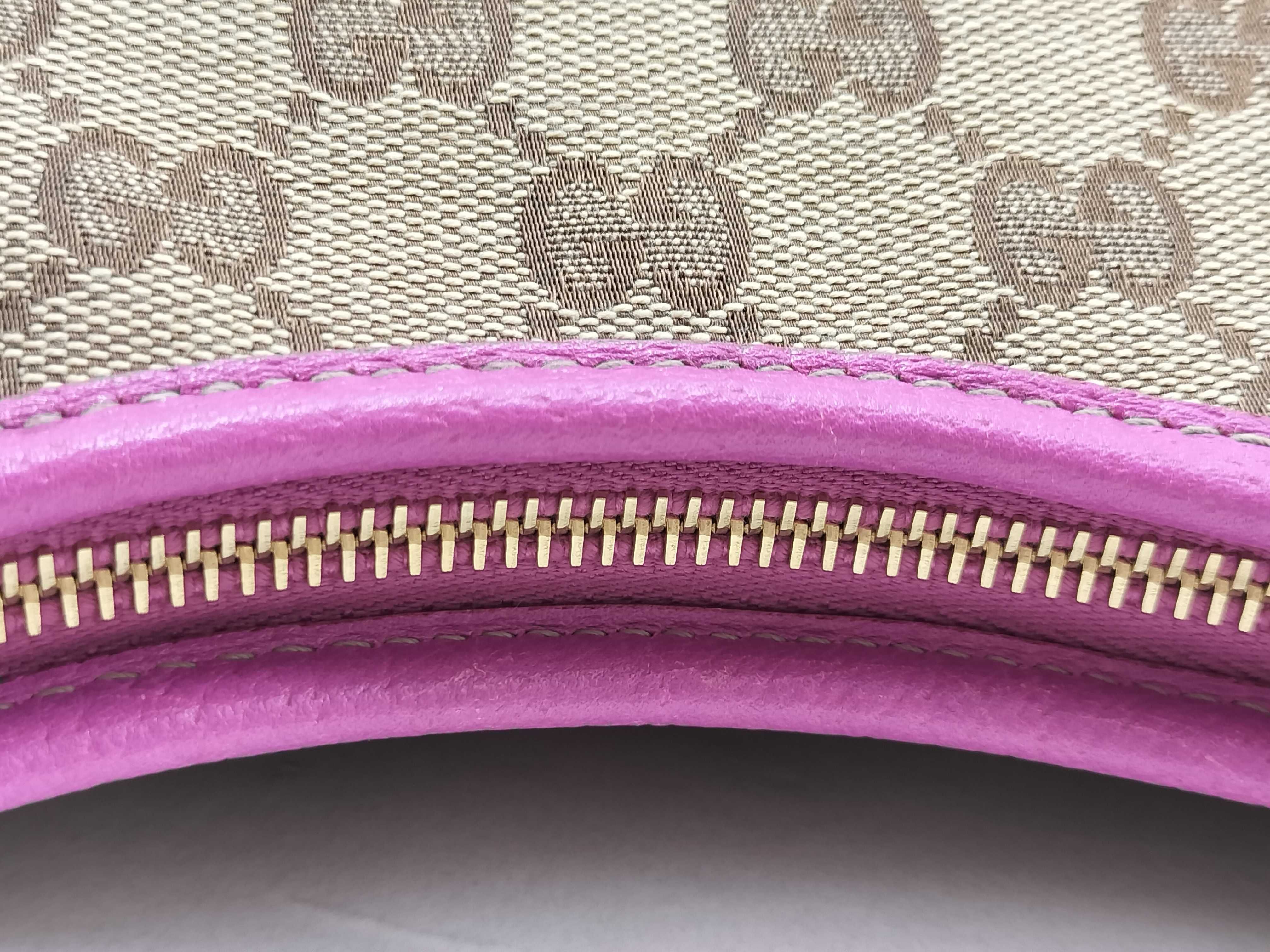 GG Canvas Gucci One-Shoulder Bag Abbey Shoulder Bag — view 8