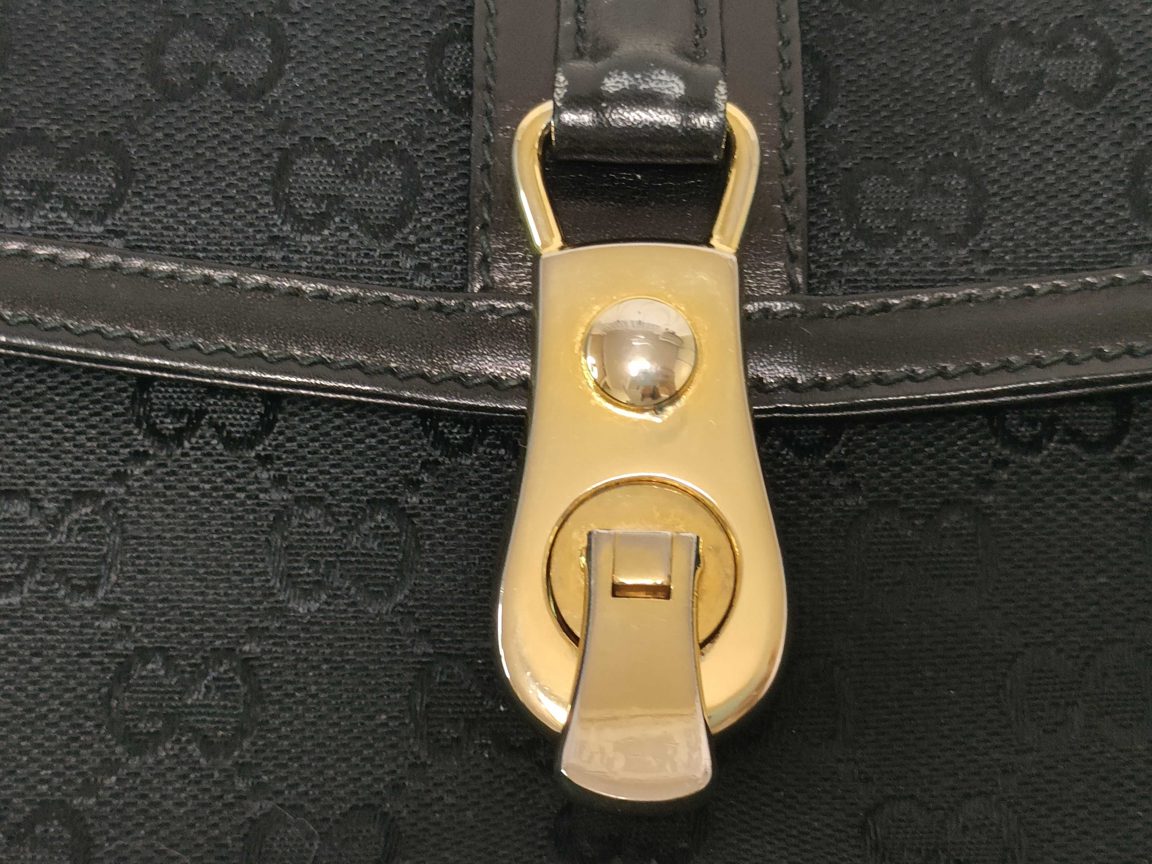 GG Canvas Vintage GG One-Shoulder Bag — view 13