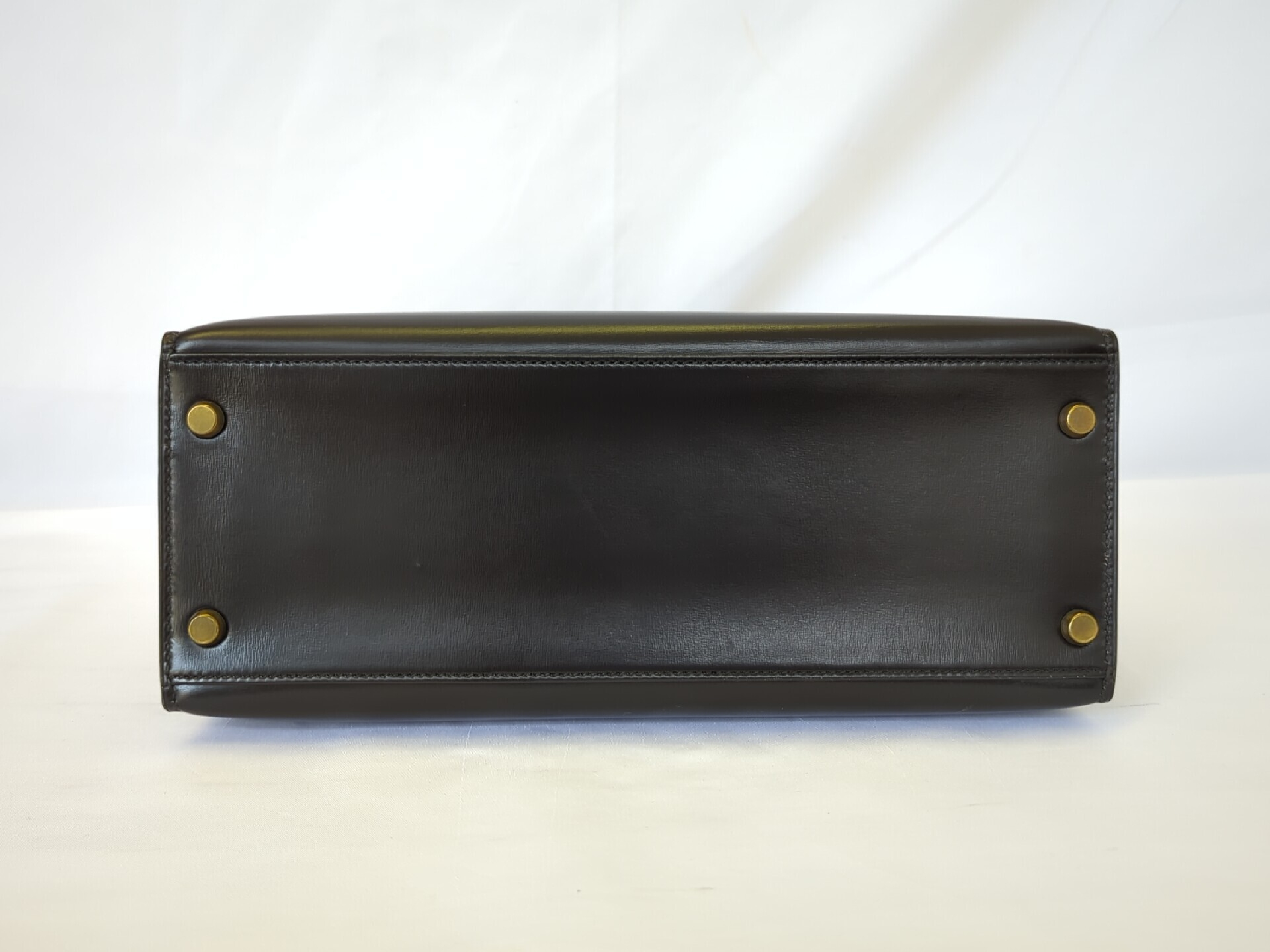 Kelly 28 Box Calf Black GD Metal Fittings M Handbag — view 5