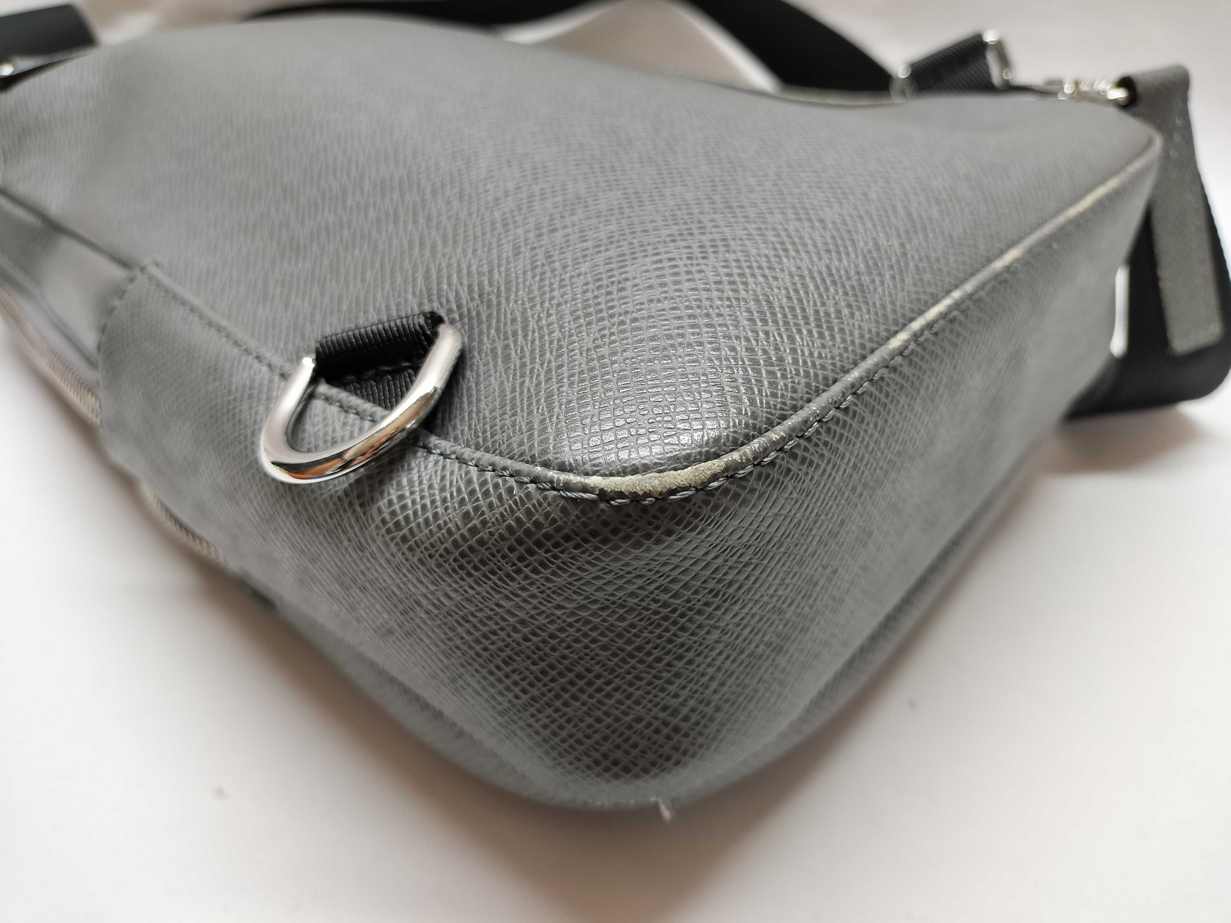 Taiga Avenue Sling Bag M30801 Gray (RFID not detected) Shoulder Bag — view 4