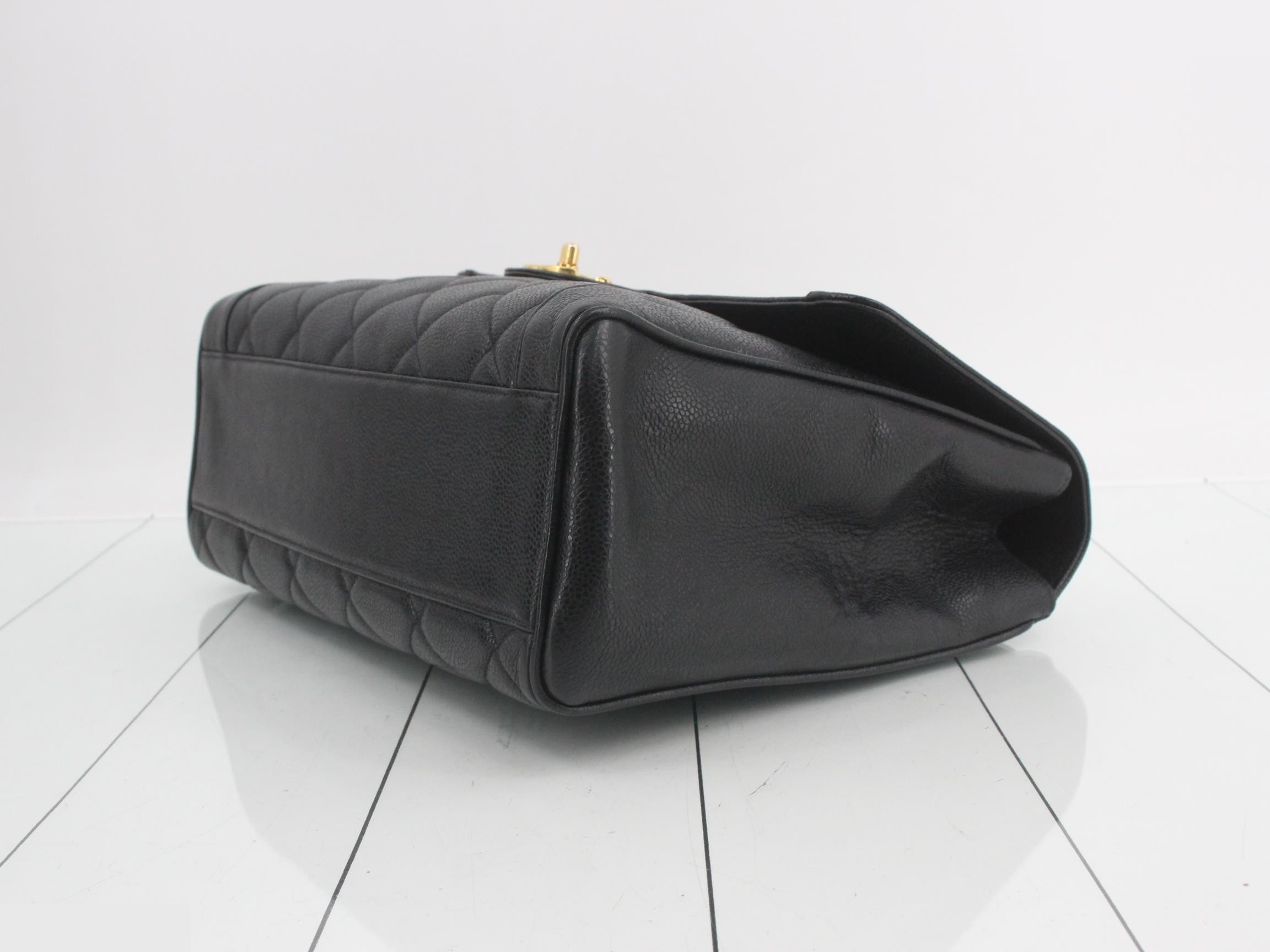 Matelassé caviar leather handbag — view 6