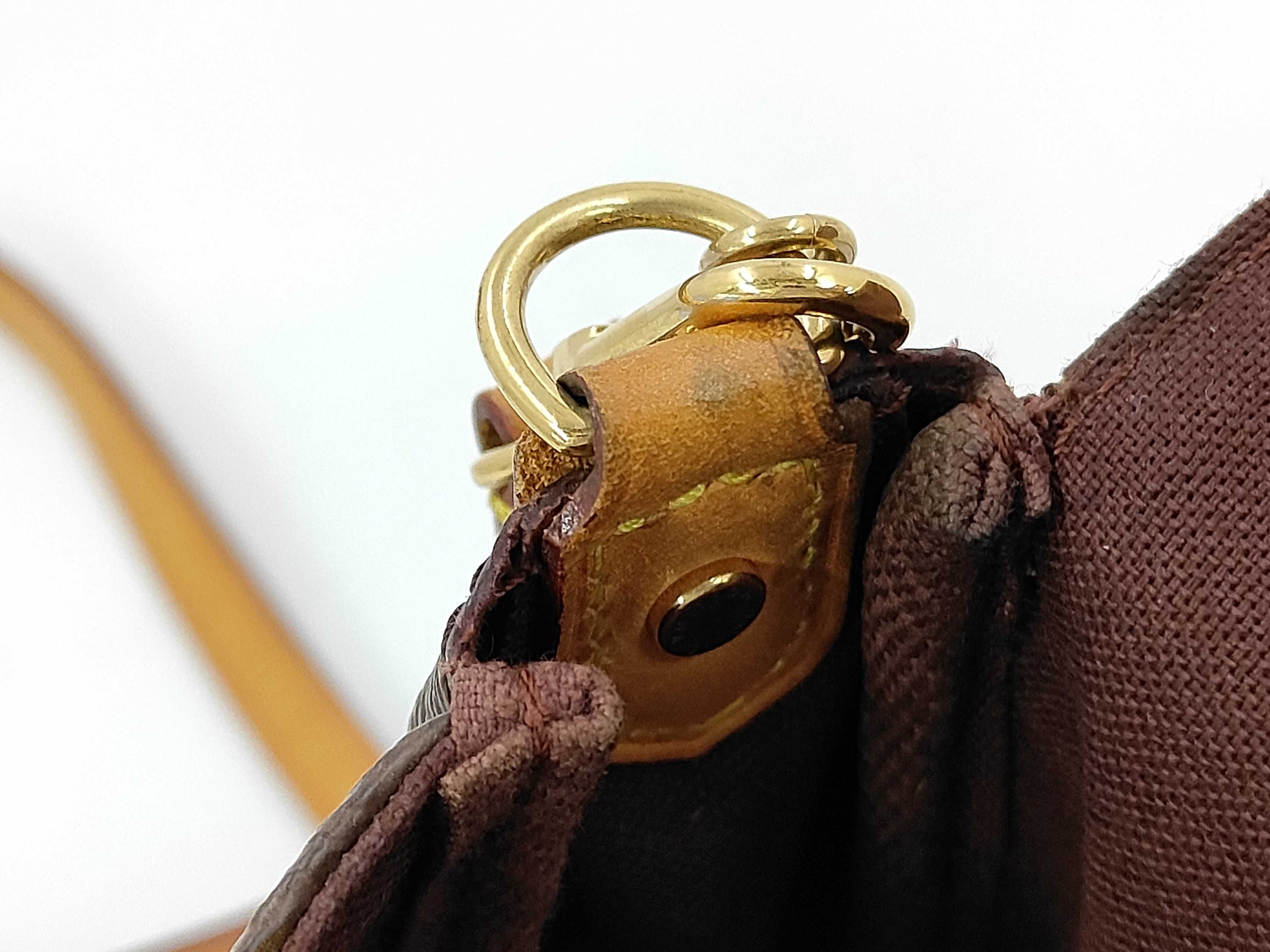 Monogram Louis Vuitton Favorite MM M40718 Shoulder Bag — view 10