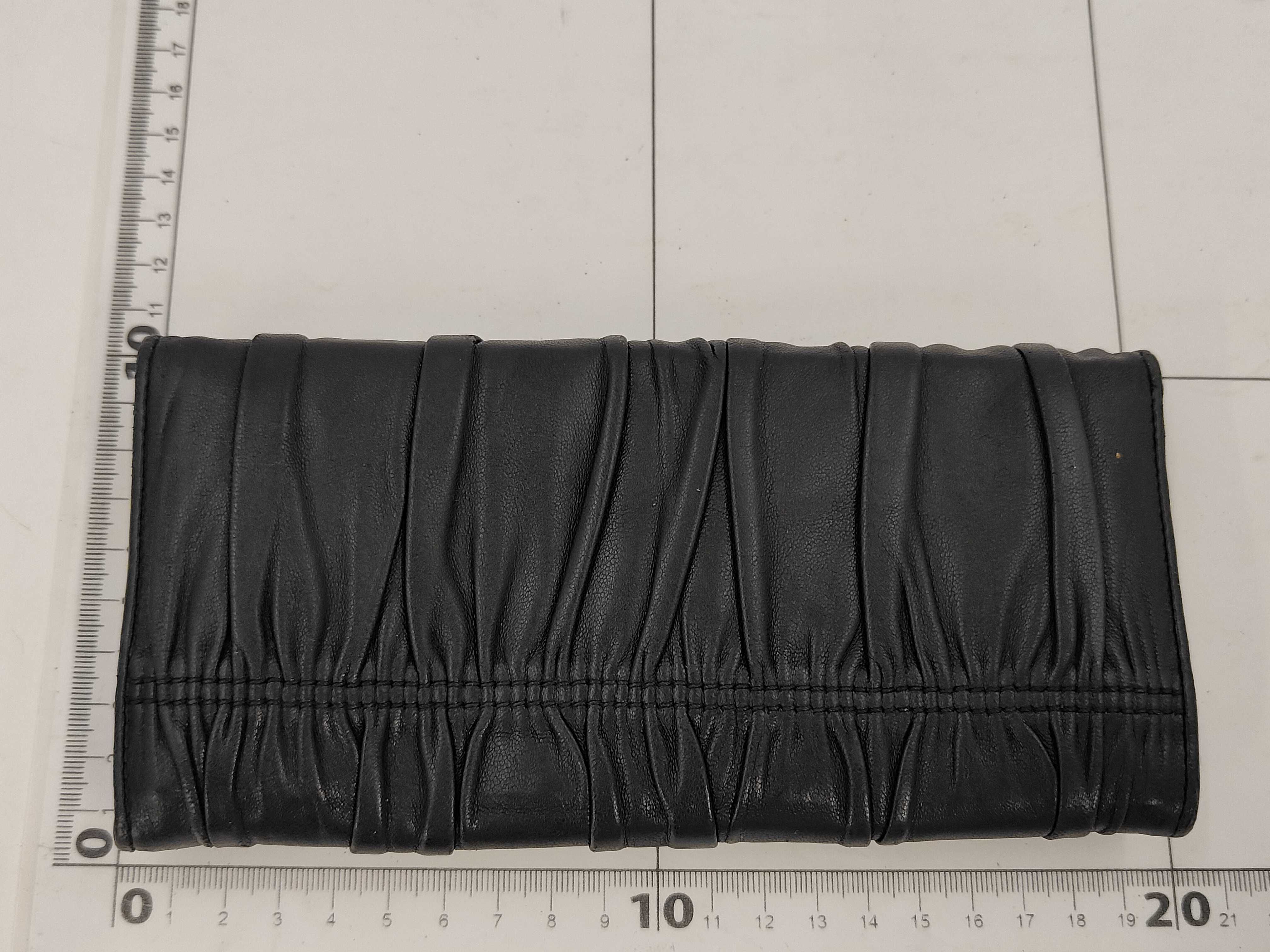 Gathered Leather Double Snap Long Wallet Black Serial Number Wallet — view 2