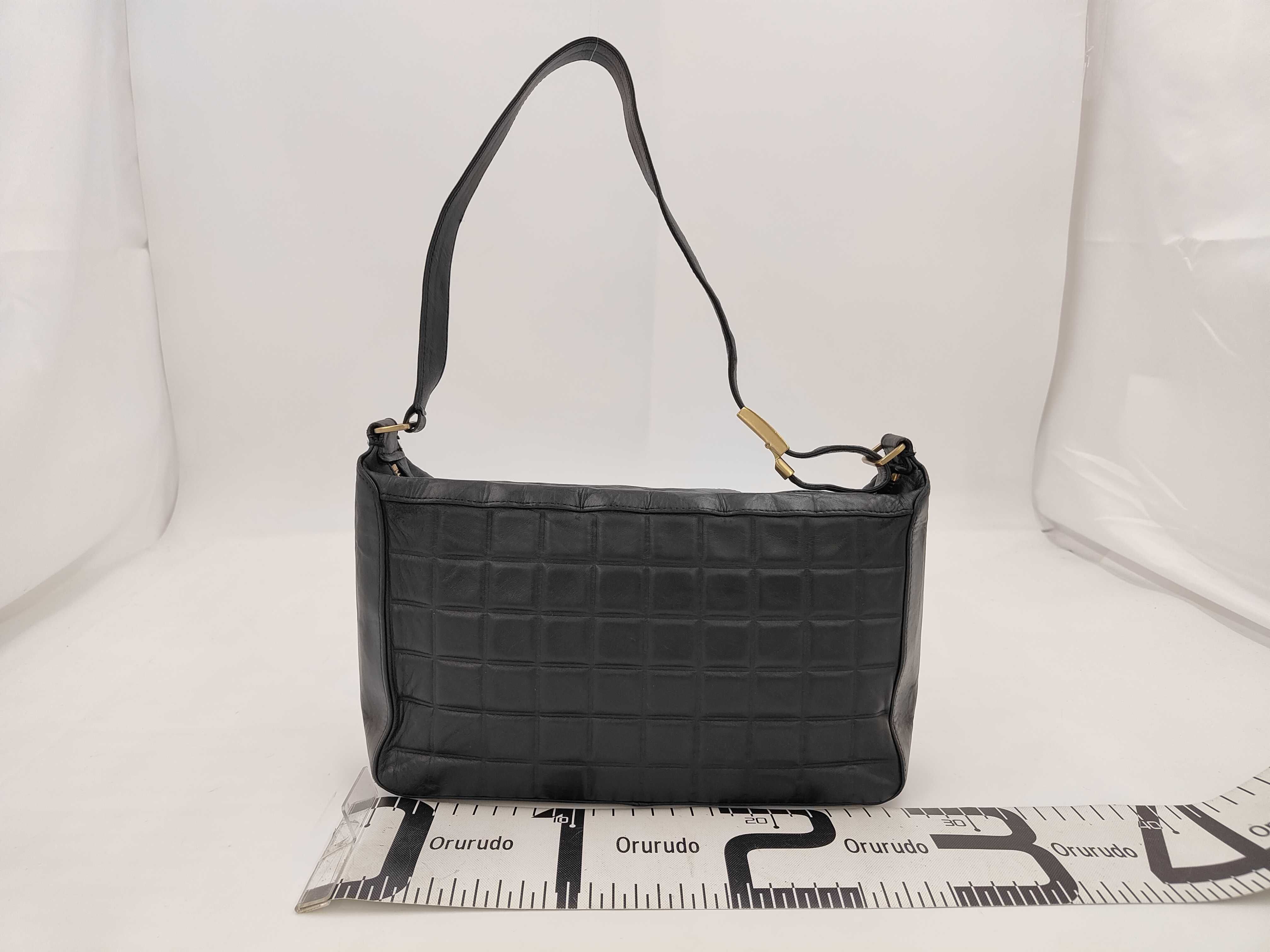Chocolate Bar Large Coco Mark One-Shoulder Bag — view 2