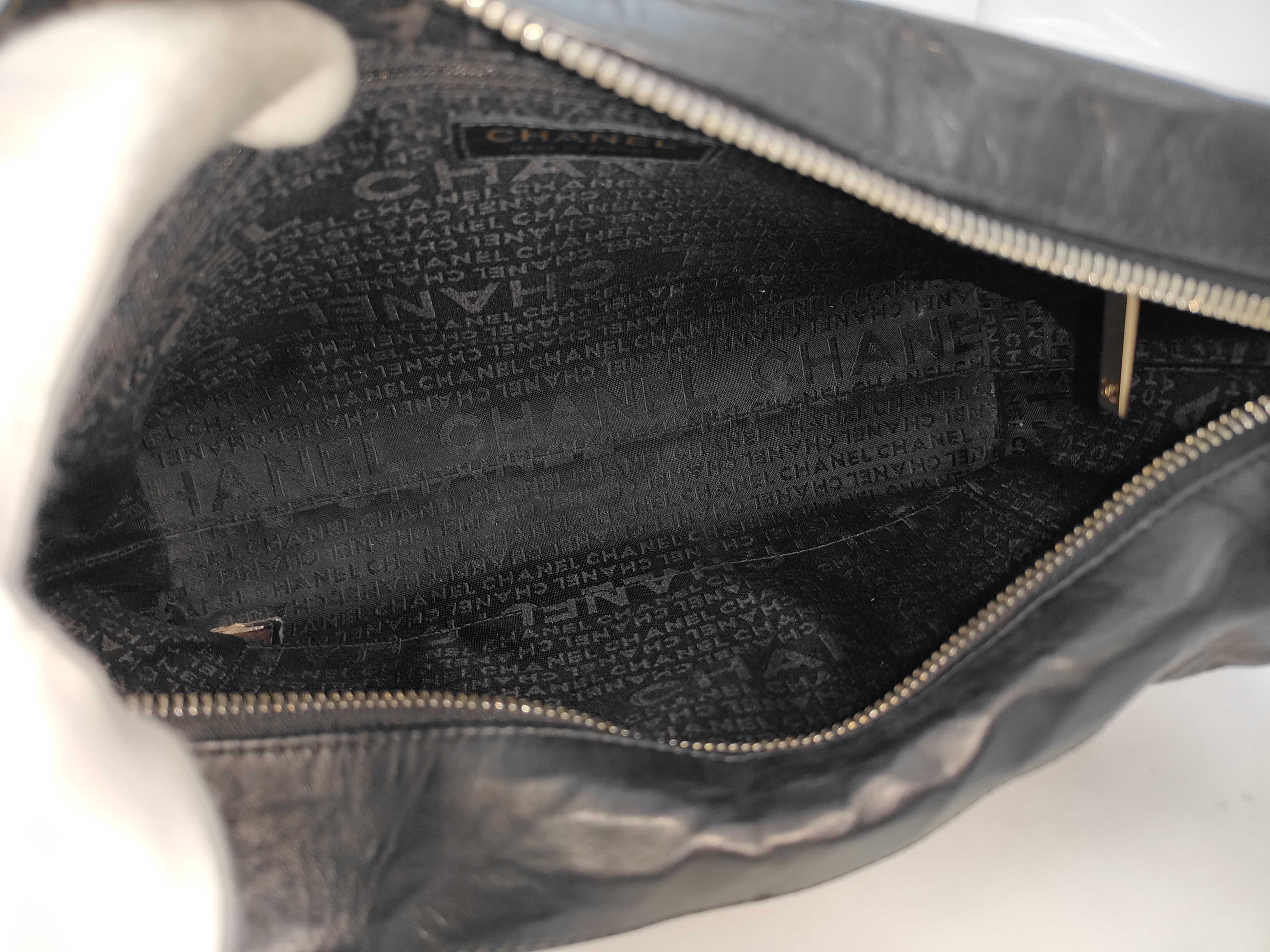 Chocolate Bar Large Coco Mark One-Shoulder Bag — view 9