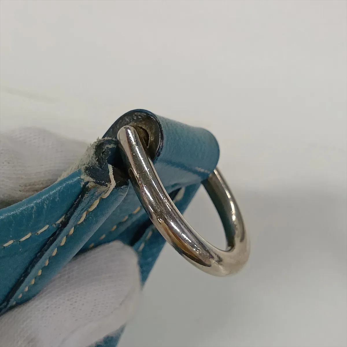 Evelyne 1 29 PM, Veau Epsom leather, Blue Jean color, silver hardware, faint engraving. — view 12