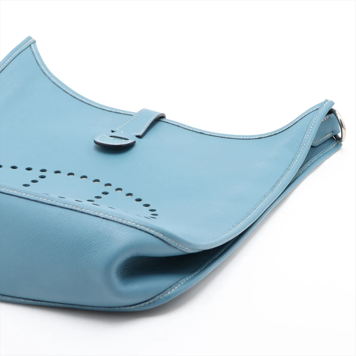 Evelyne 1 29 PM, Veau Epsom leather, Blue Jean color, silver hardware, faint engraving. — view 3