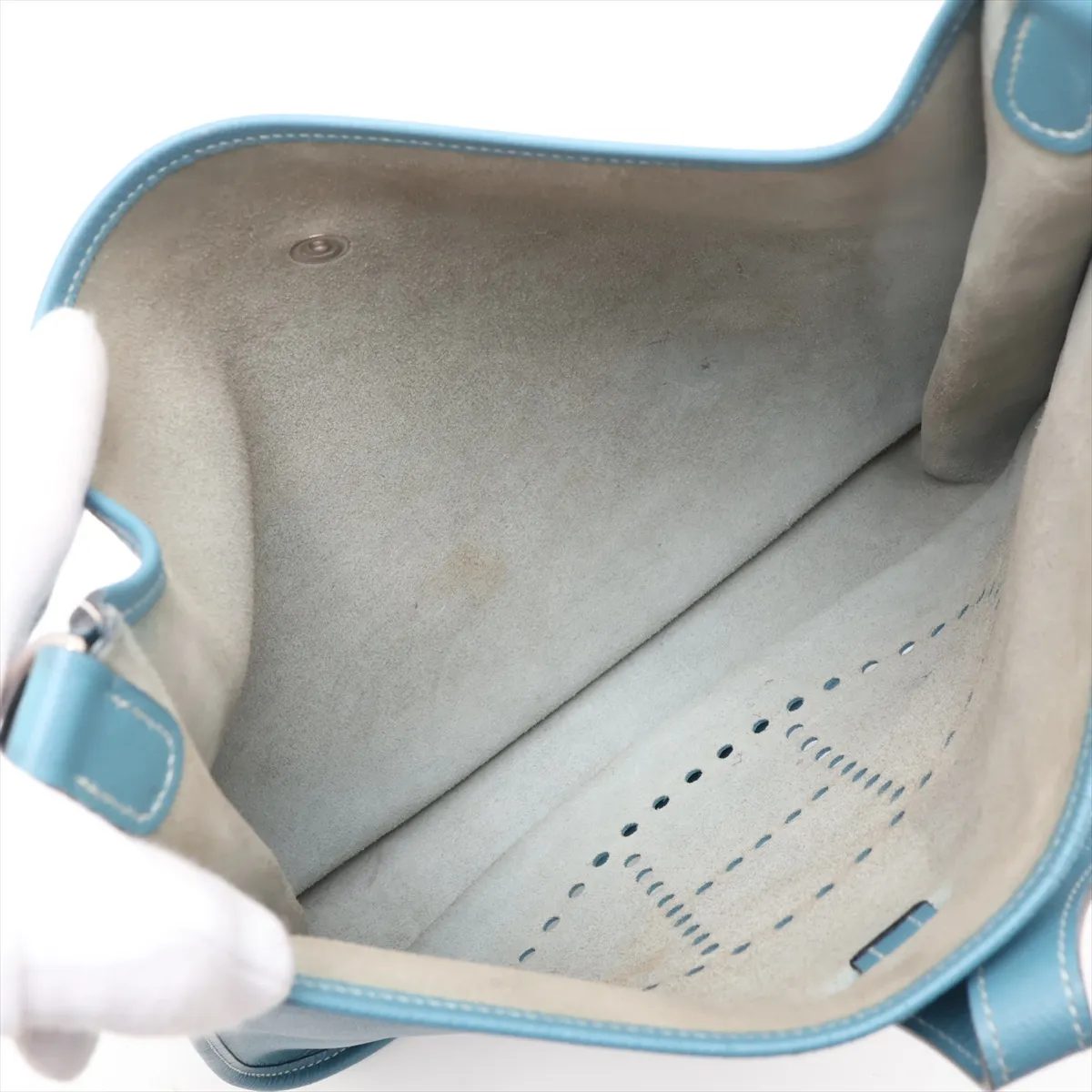 Evelyne 1 29 PM, Veau Epsom leather, Blue Jean color, silver hardware, faint engraving. — view 6